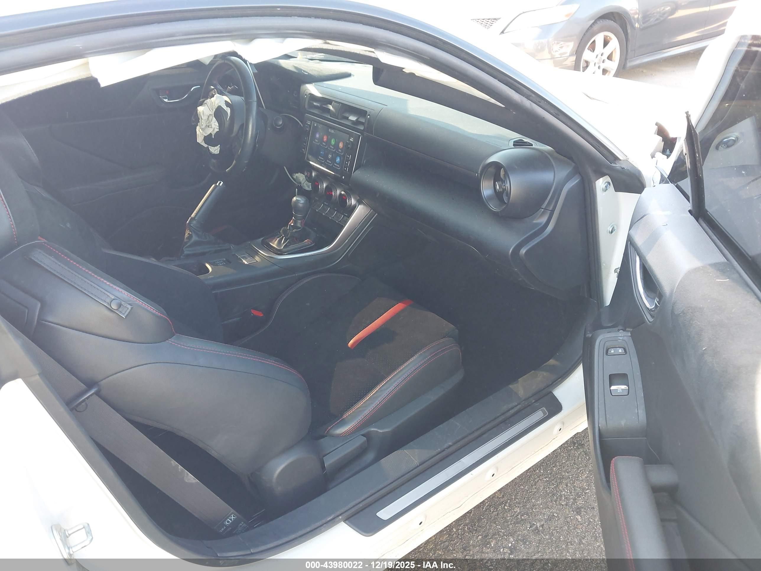SUBARU BRZ image 5