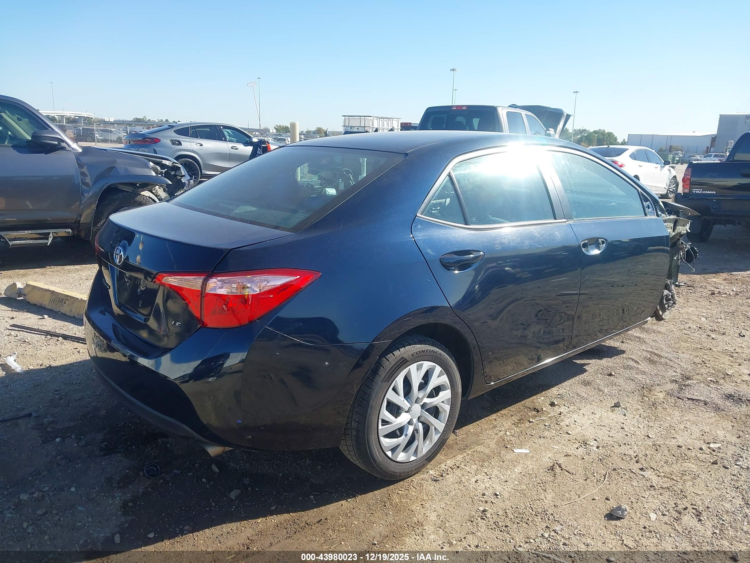 TOYOTA COROLLA image 4