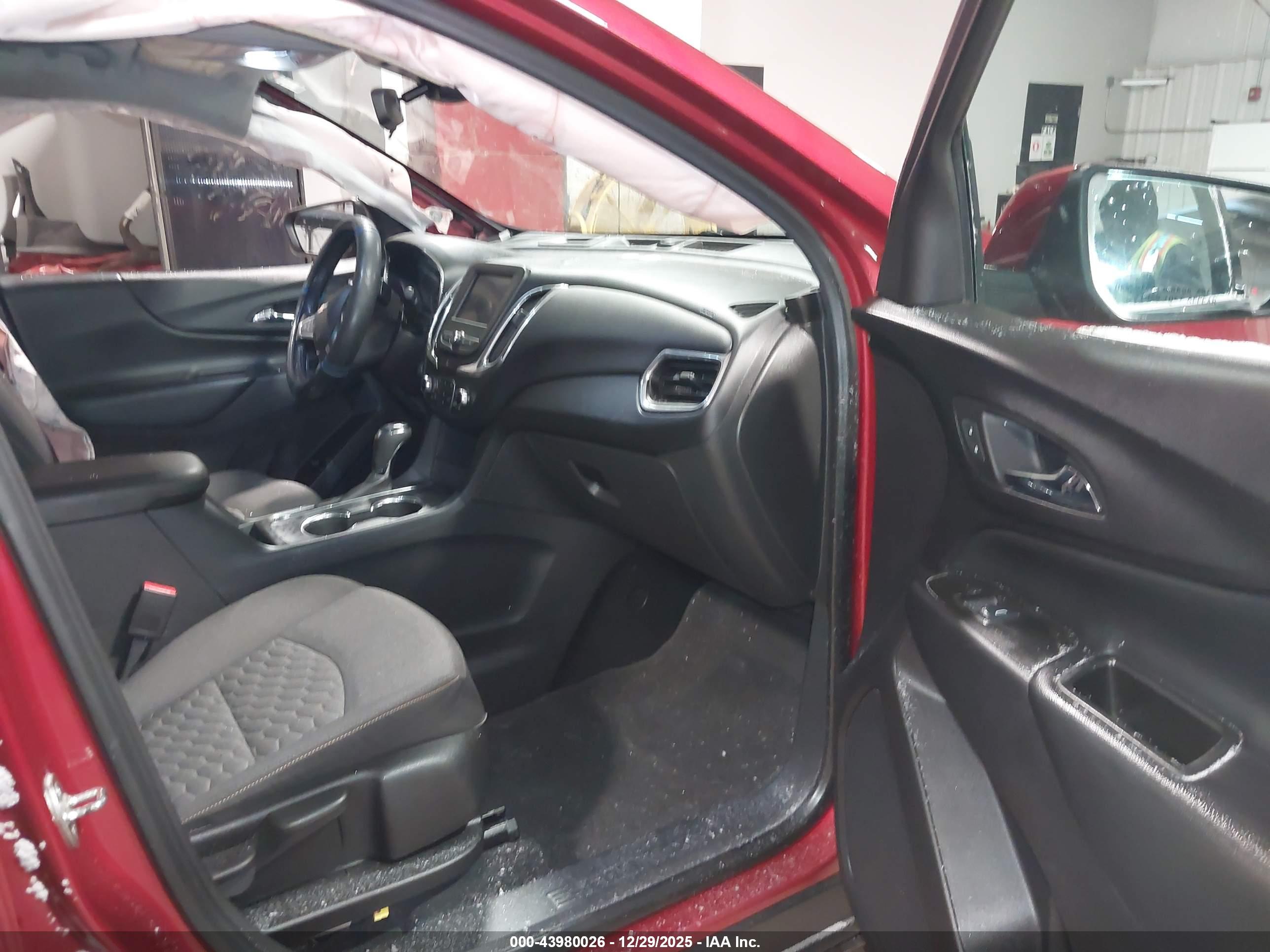 CHEVROLET EQUINOX image 5