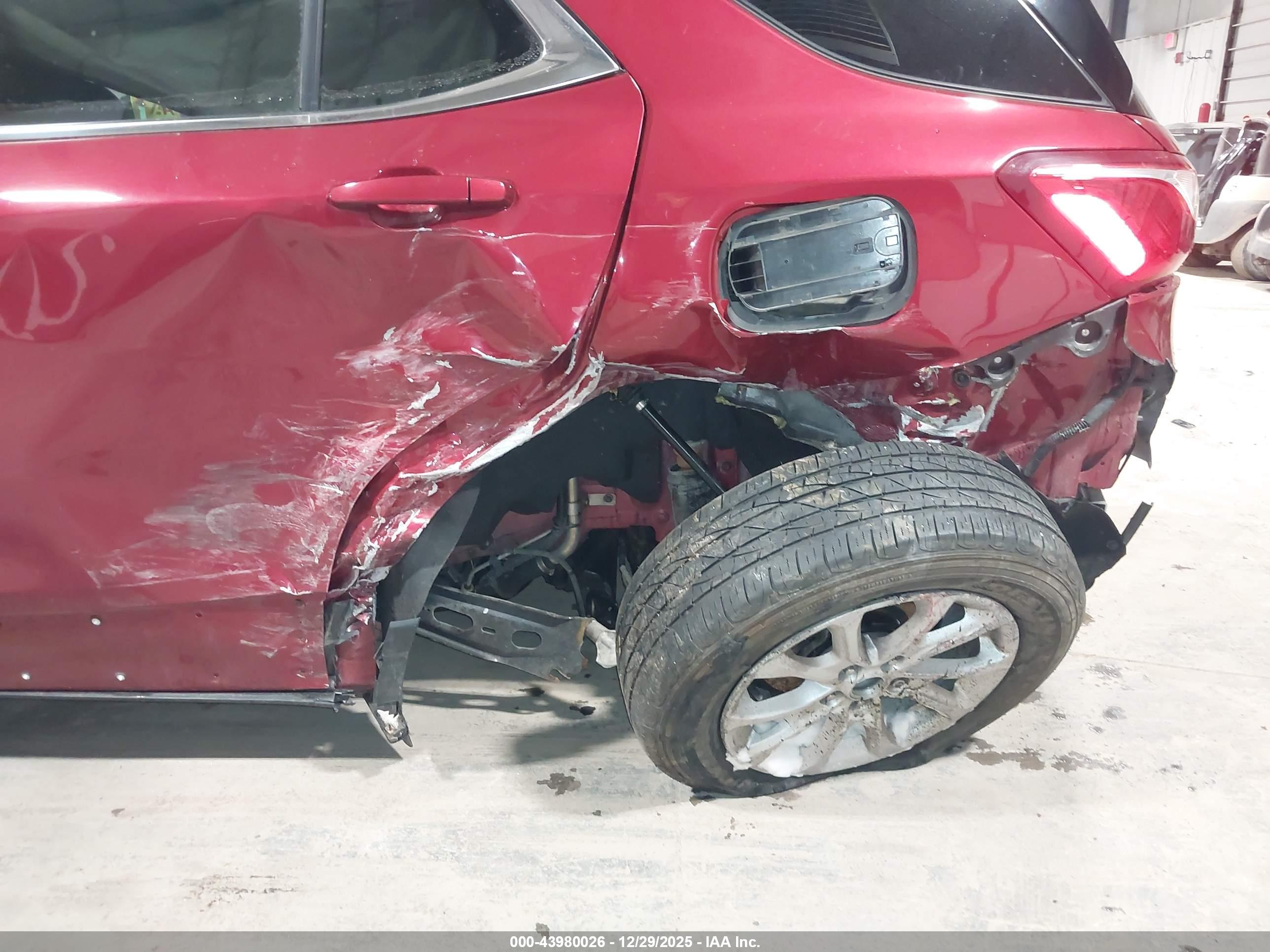 CHEVROLET EQUINOX image 6