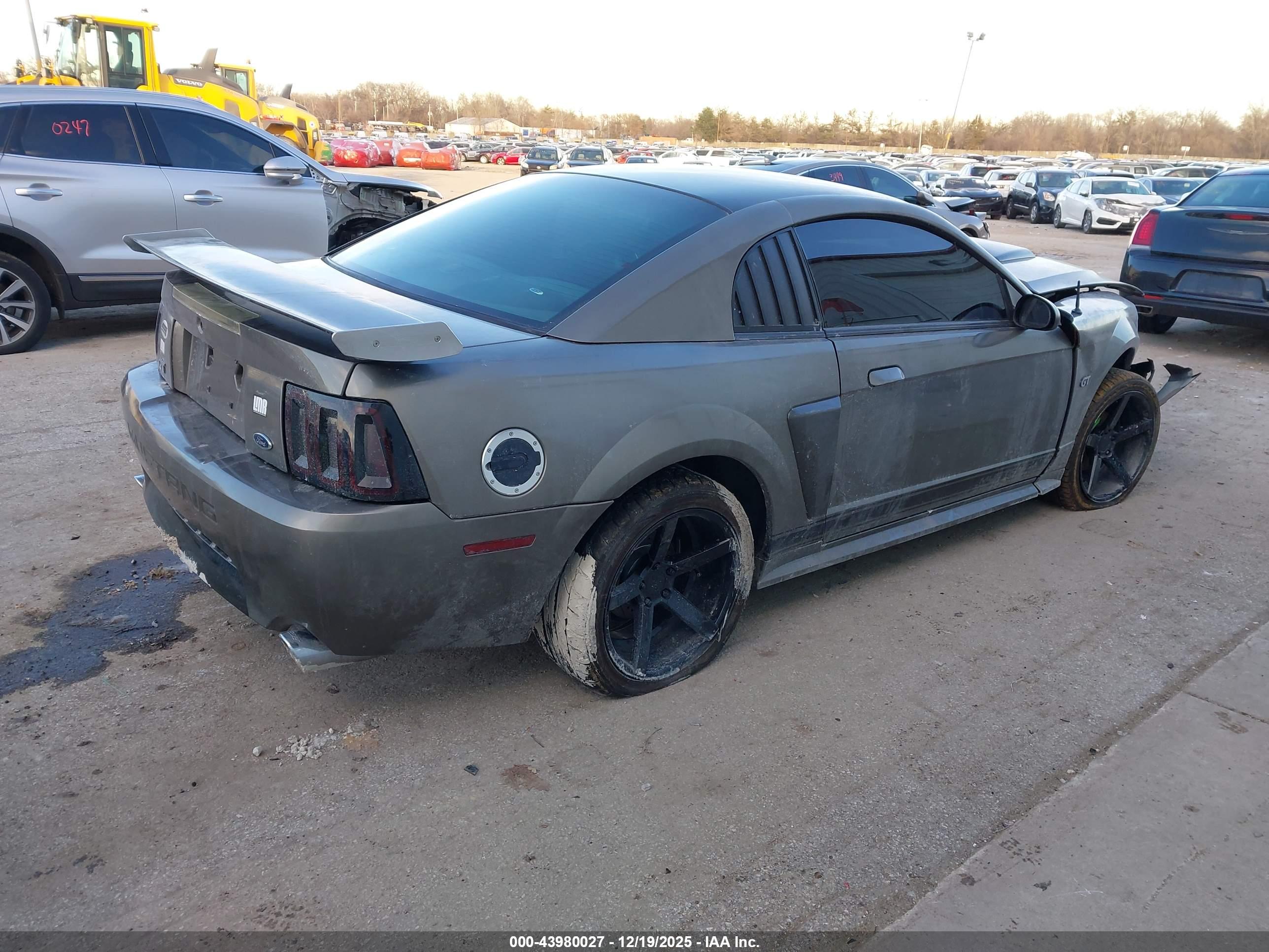 FORD MUSTANG image 4