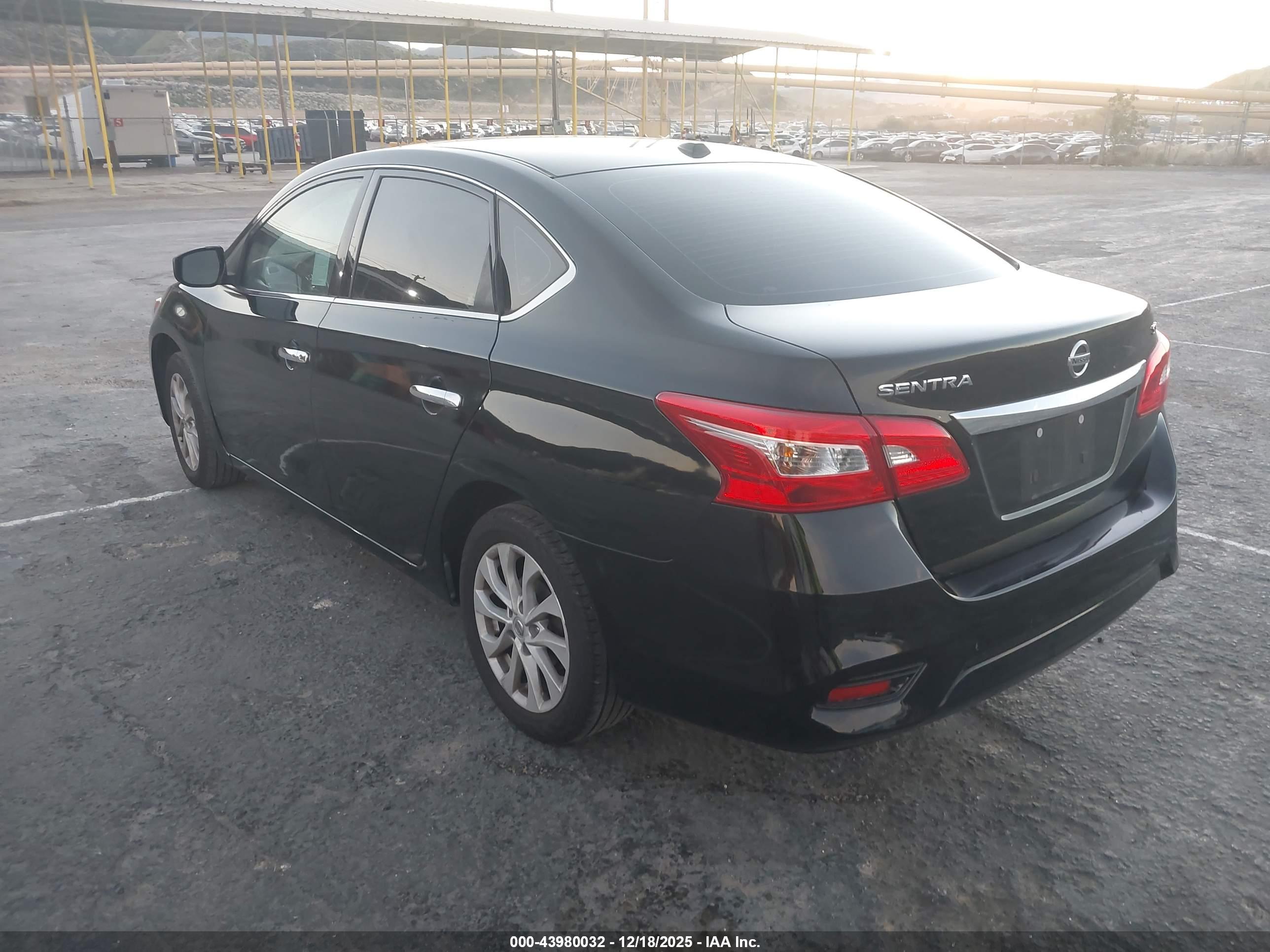 NISSAN SENTRA image 3