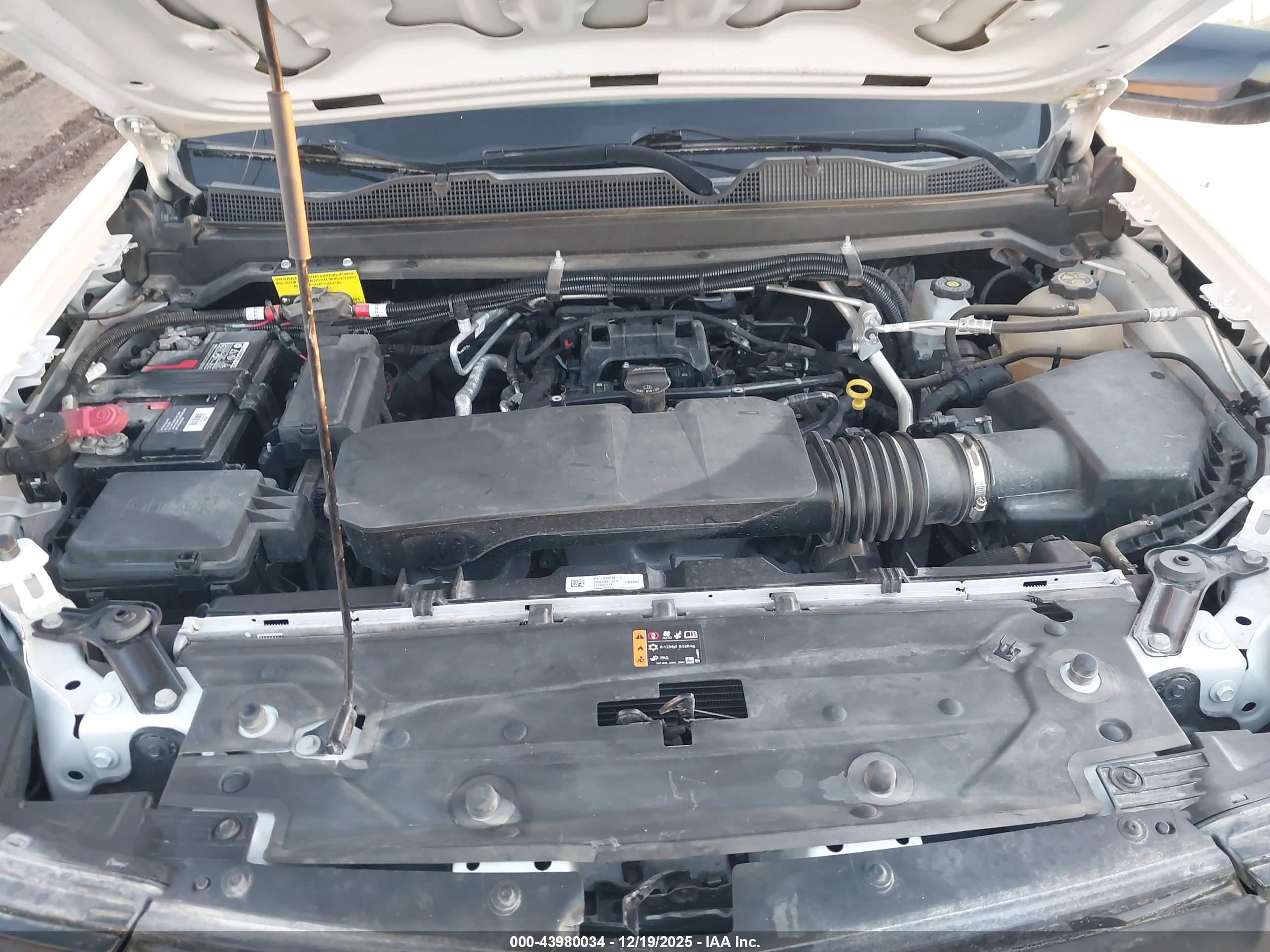 CHEVROLET COLORADO image 10