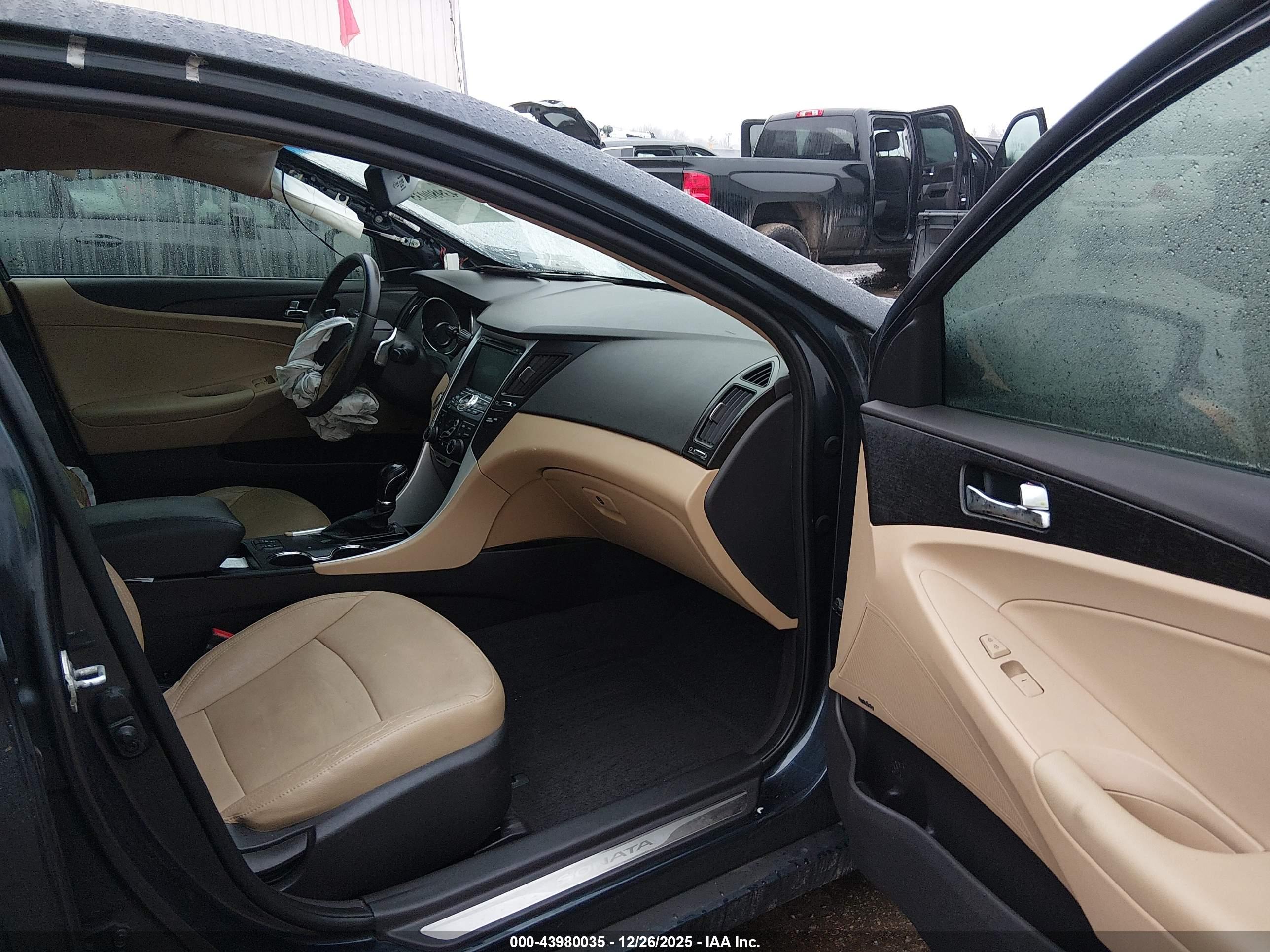 HYUNDAI SONATA image 5
