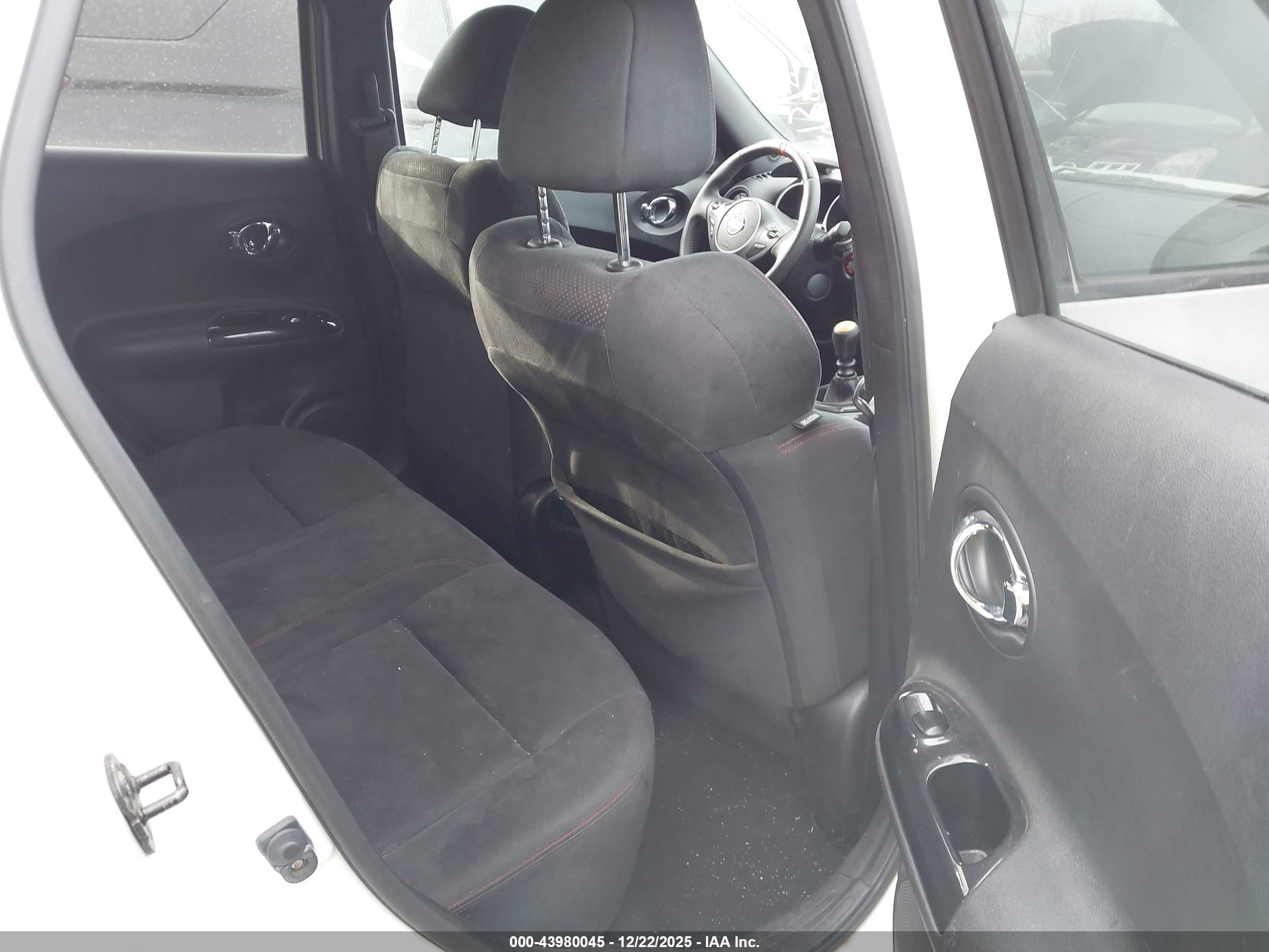NISSAN JUKE image 8