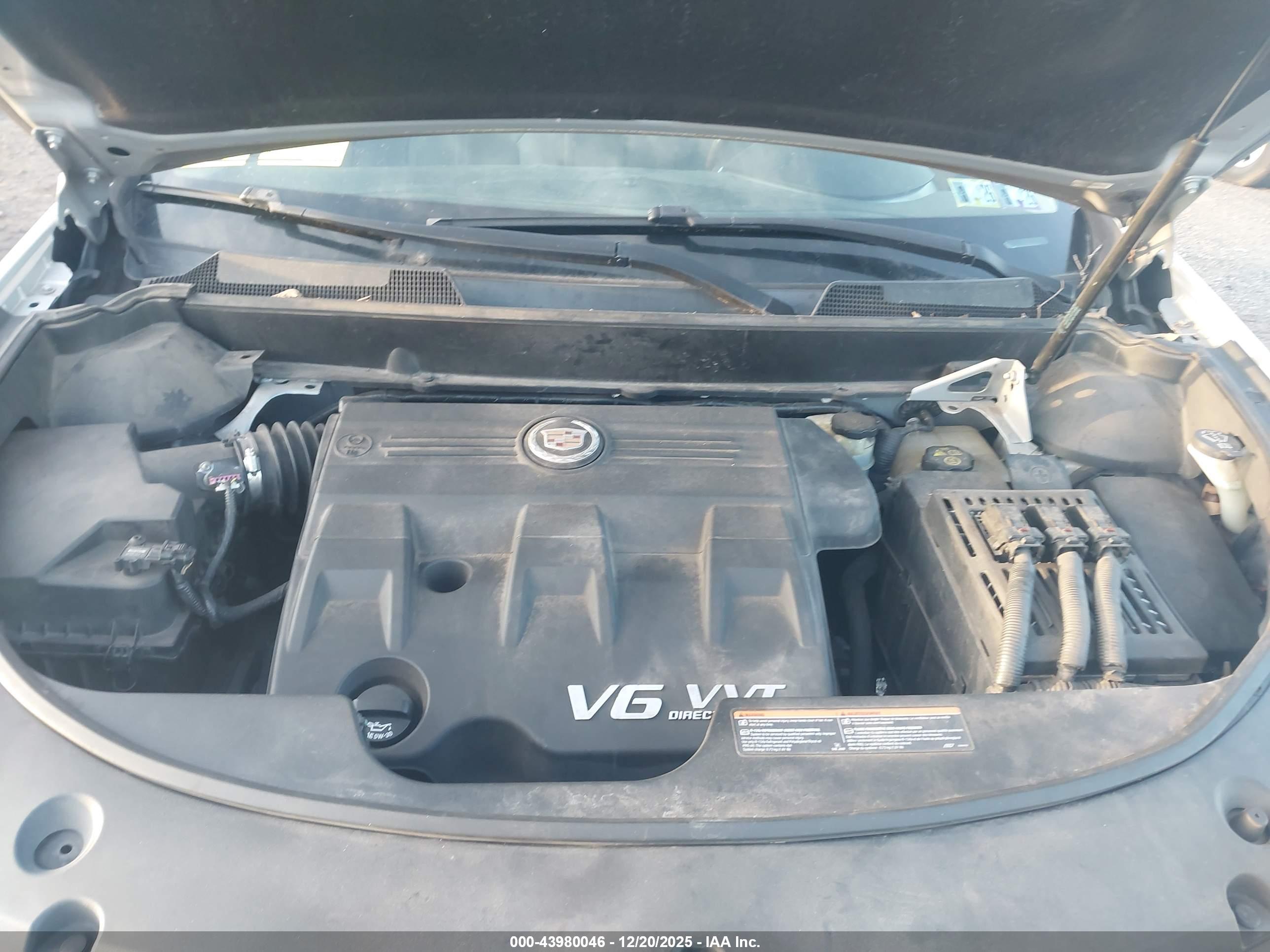 CADILLAC SRX image 10