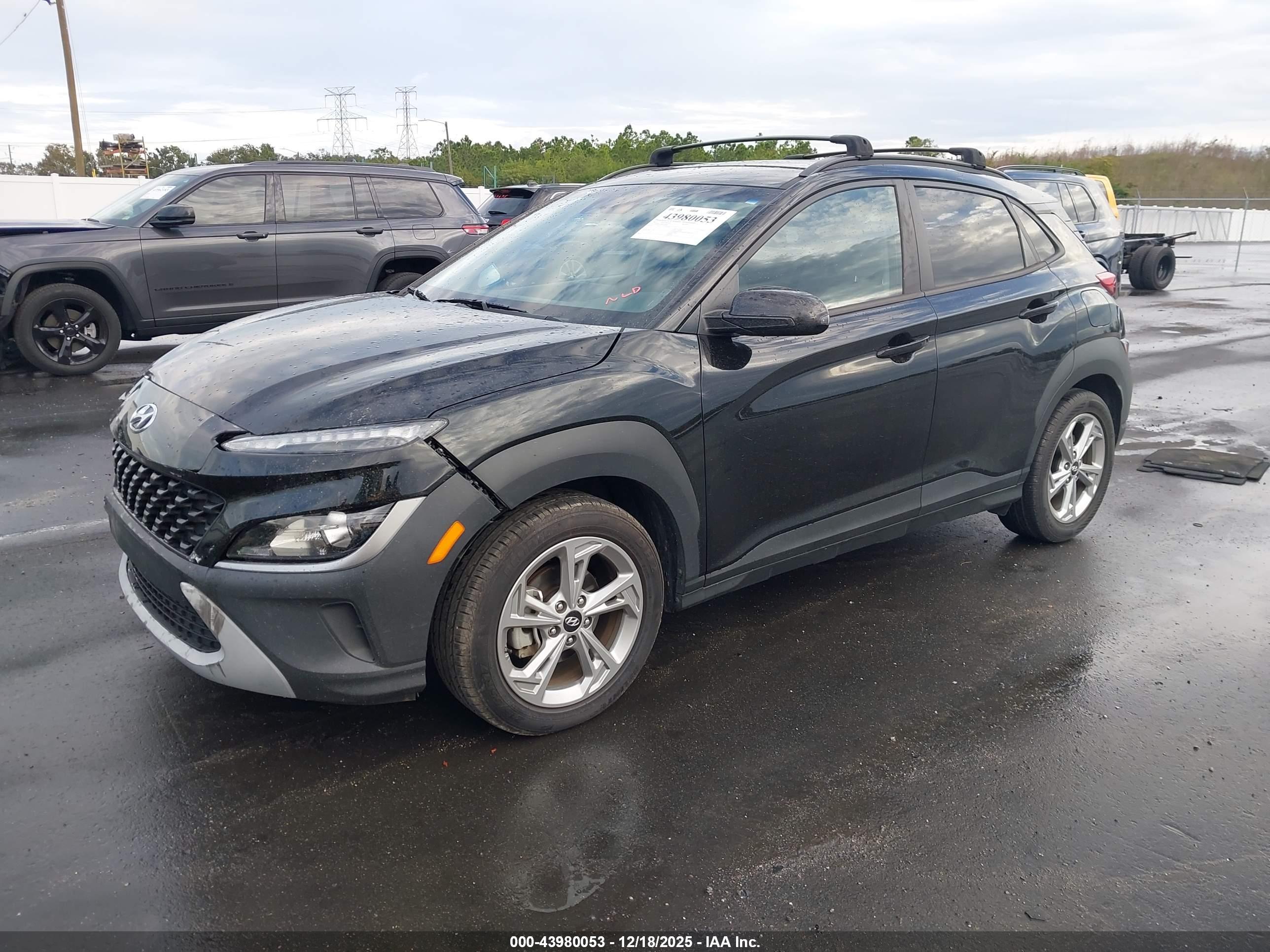 HYUNDAI KONA image 2