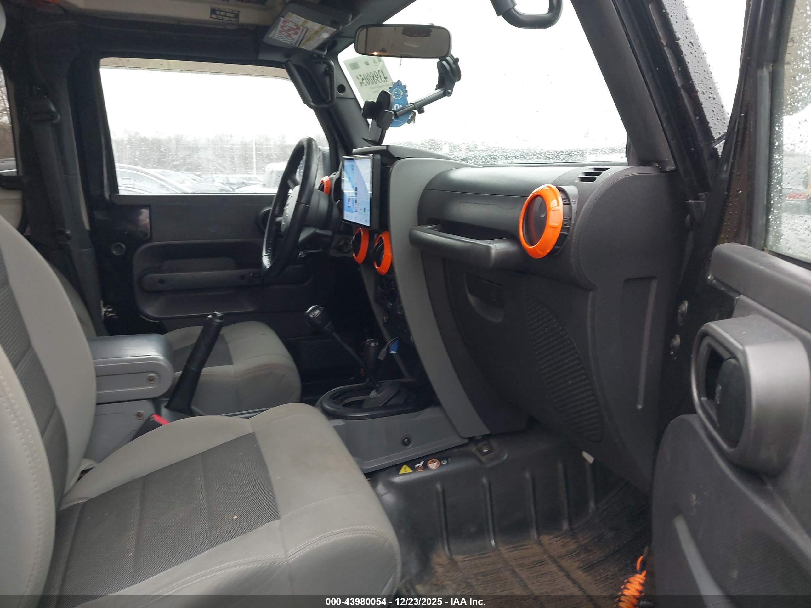 JEEP WRANGLER image 5