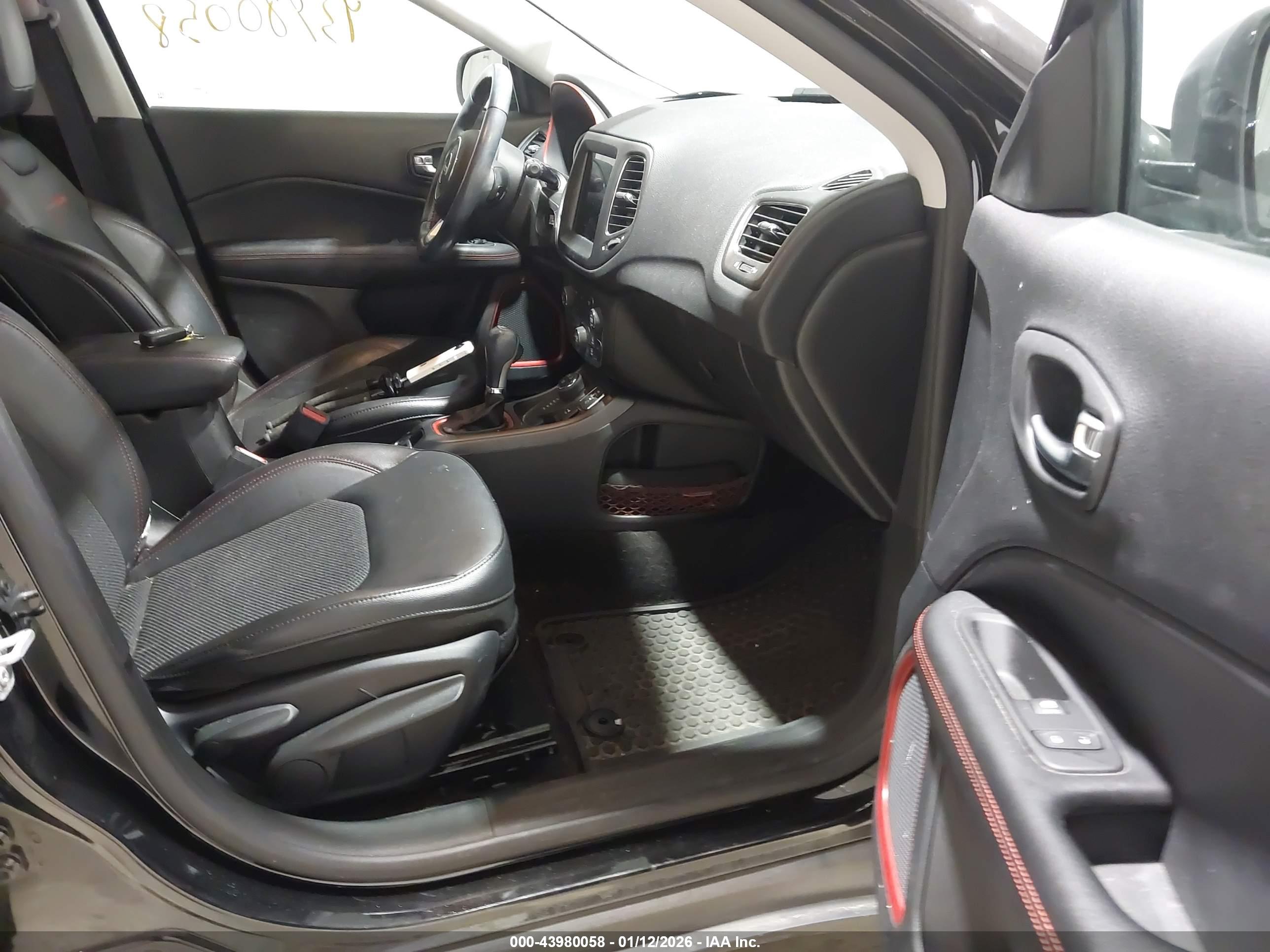 JEEP COMPASS image 5