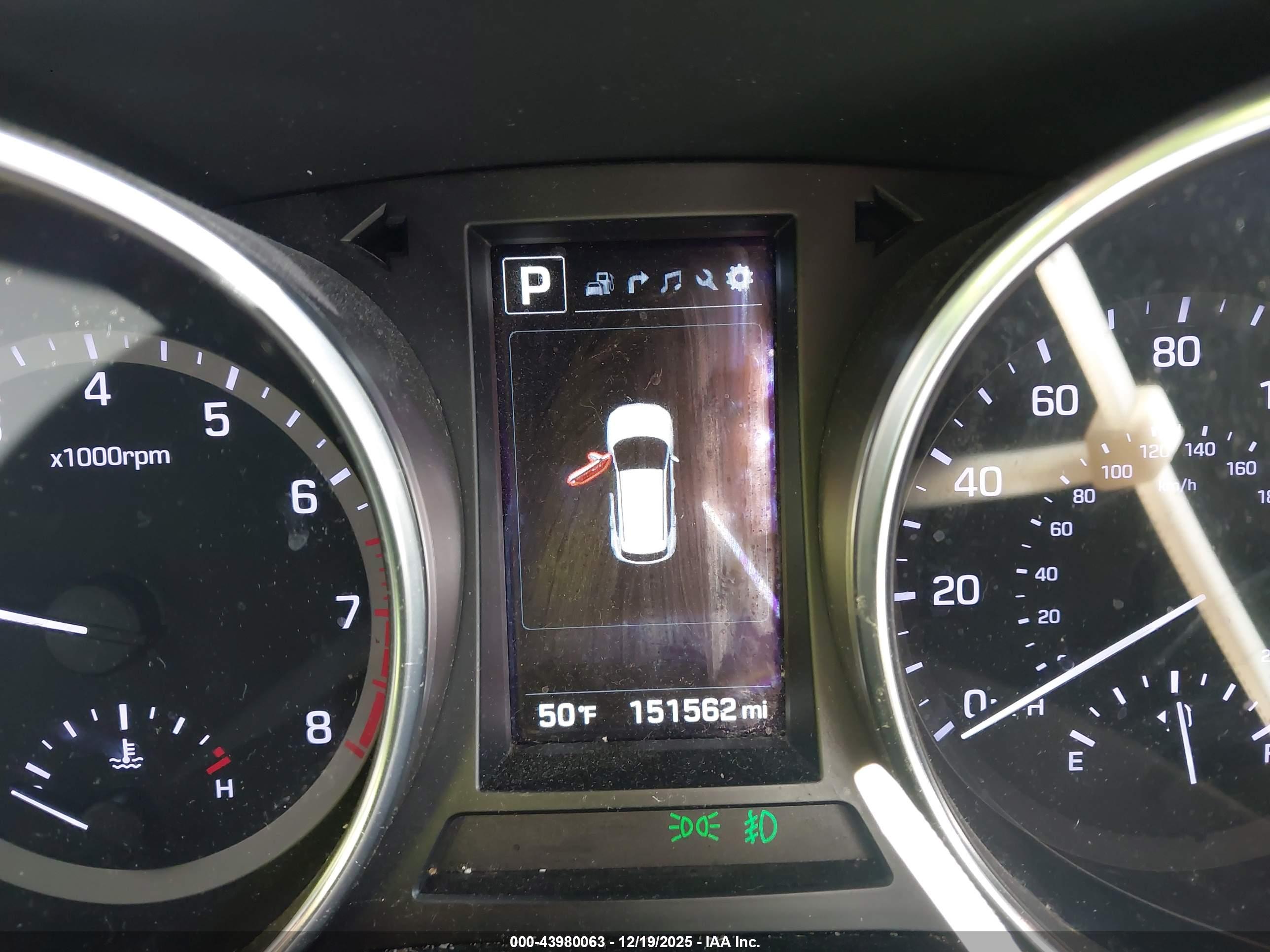 HYUNDAI SANTA image 7