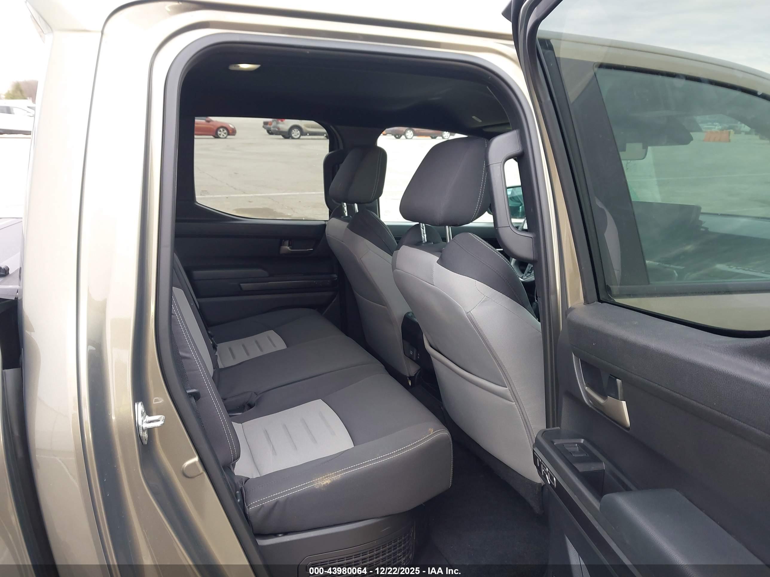 TOYOTA TACOMA image 8