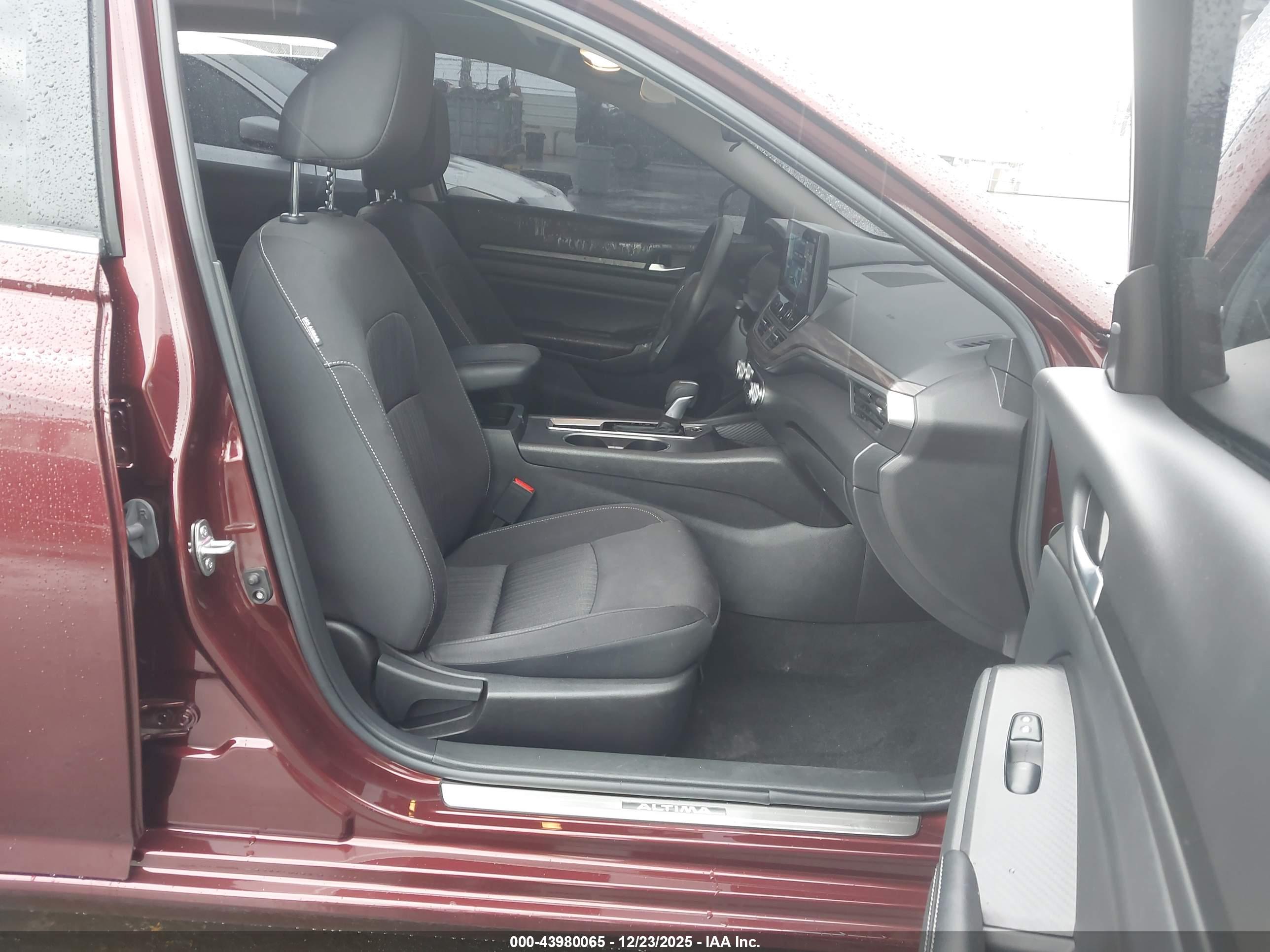NISSAN ALTIMA image 5