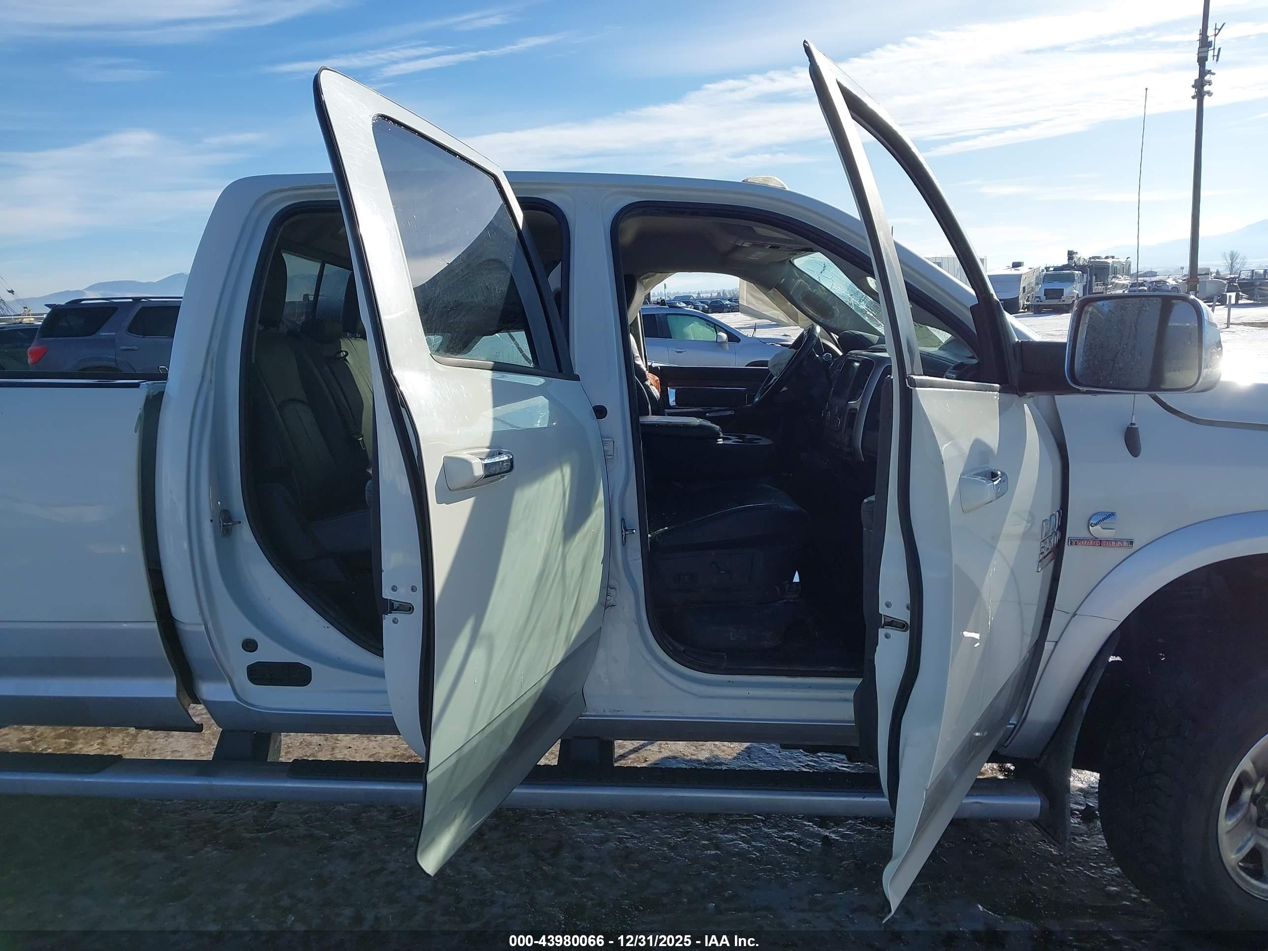 RAM 3500 image 8