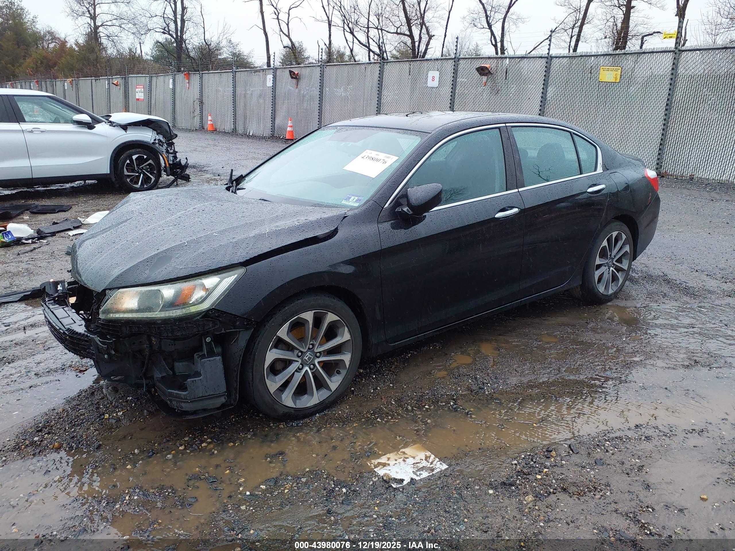HONDA ACCORD image 2