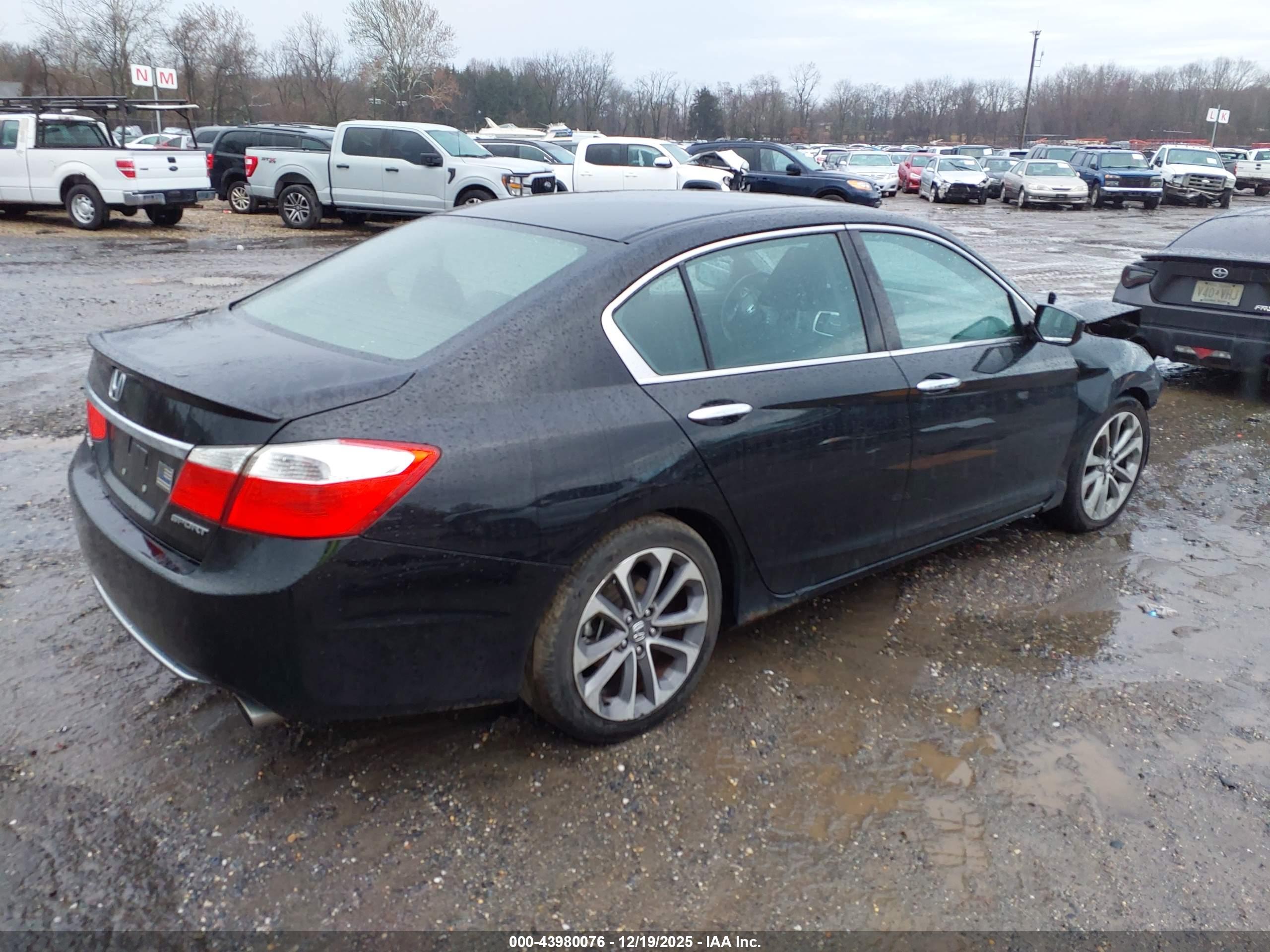 HONDA ACCORD image 4