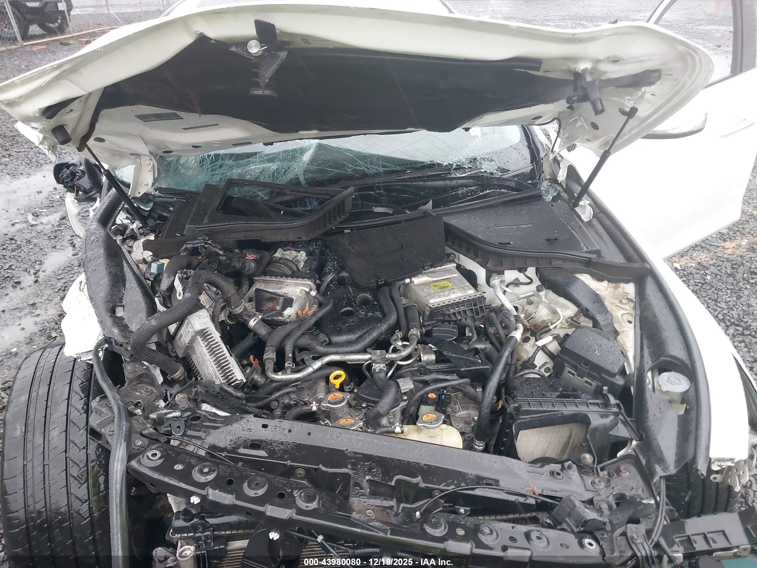 INFINITI Q50 image 10
