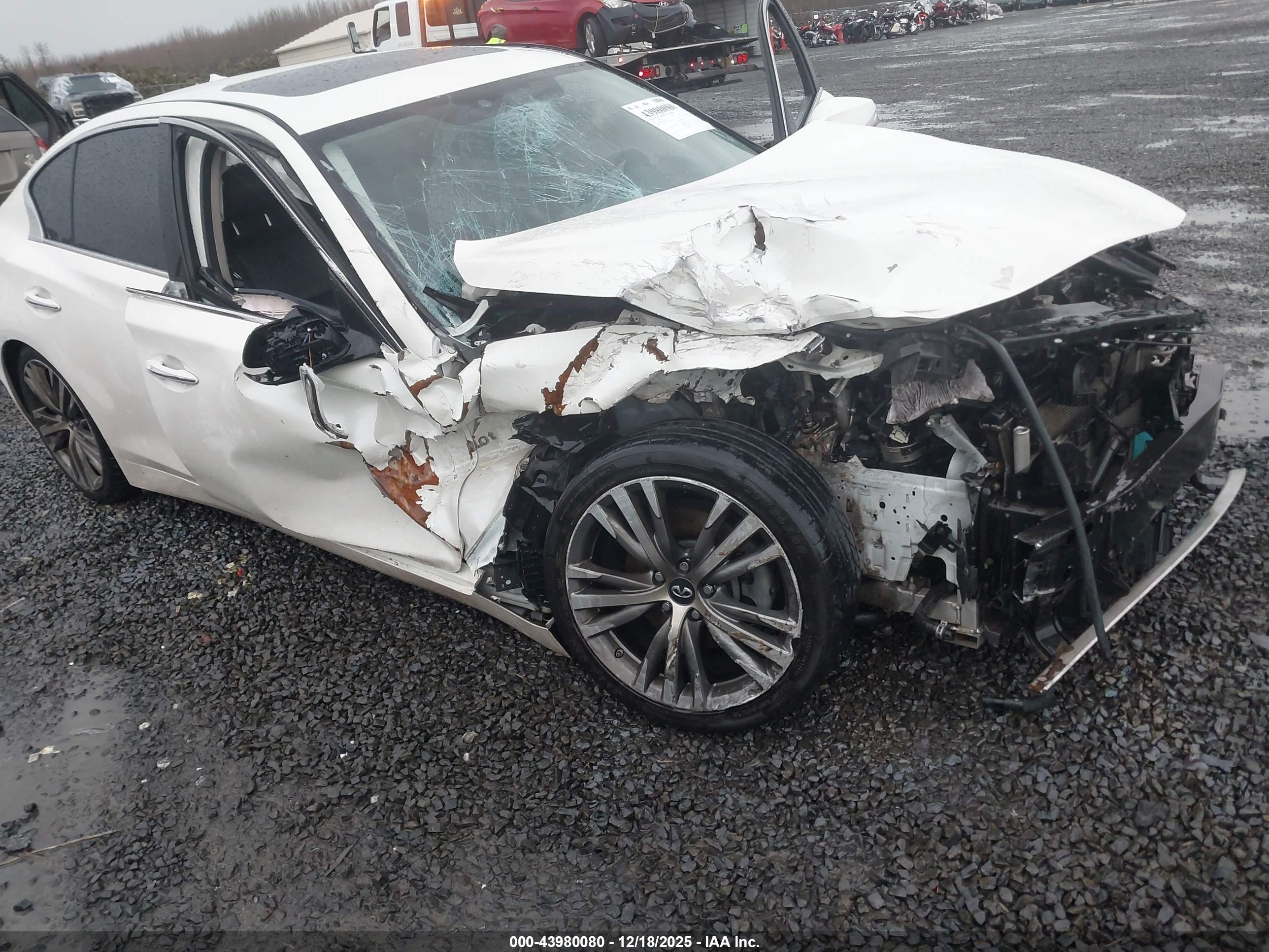 INFINITI Q50 image 6