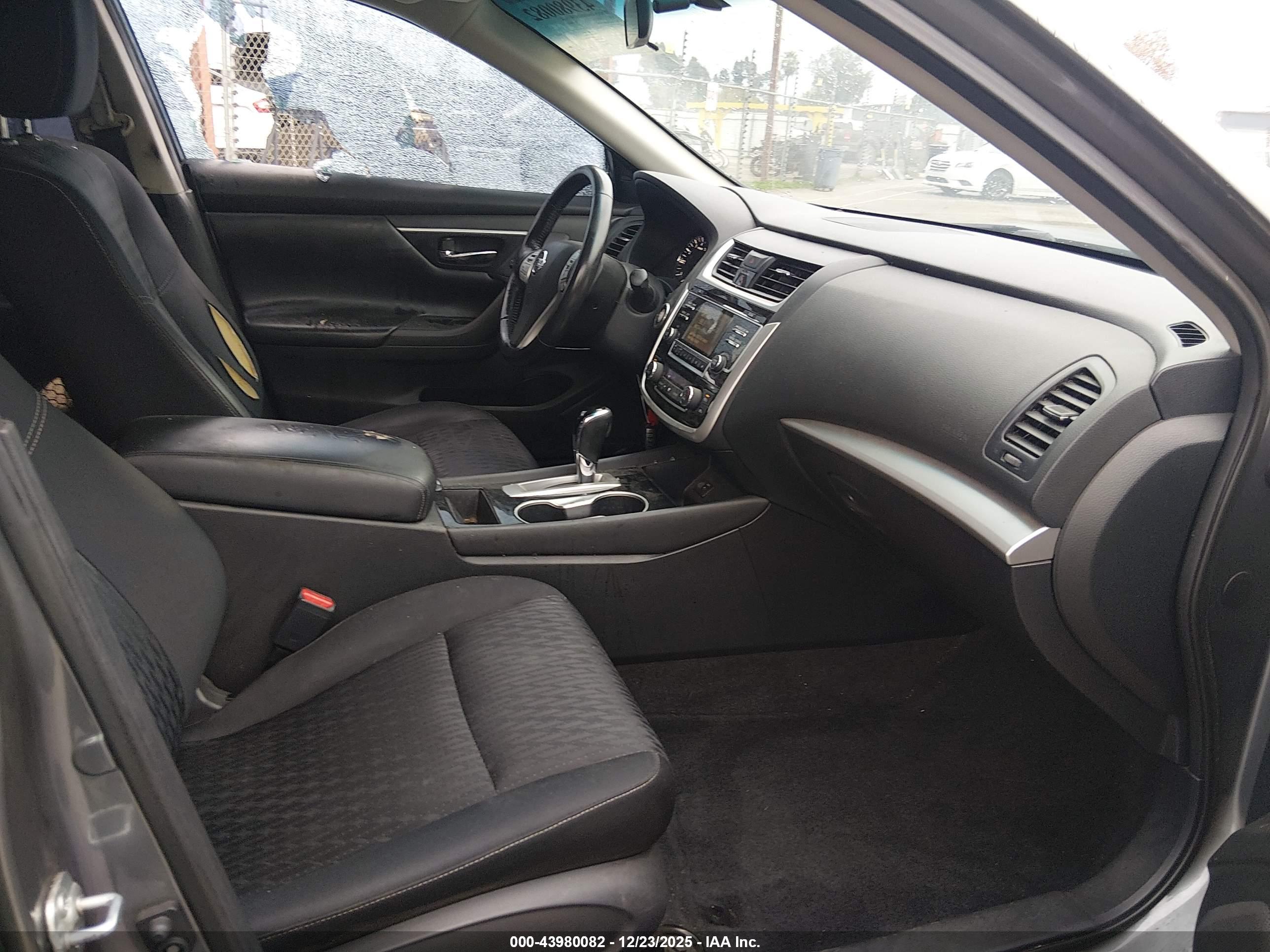 NISSAN ALTIMA image 5