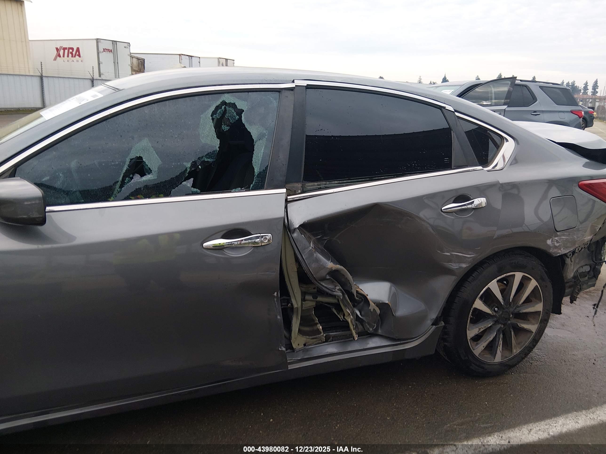 NISSAN ALTIMA image 6