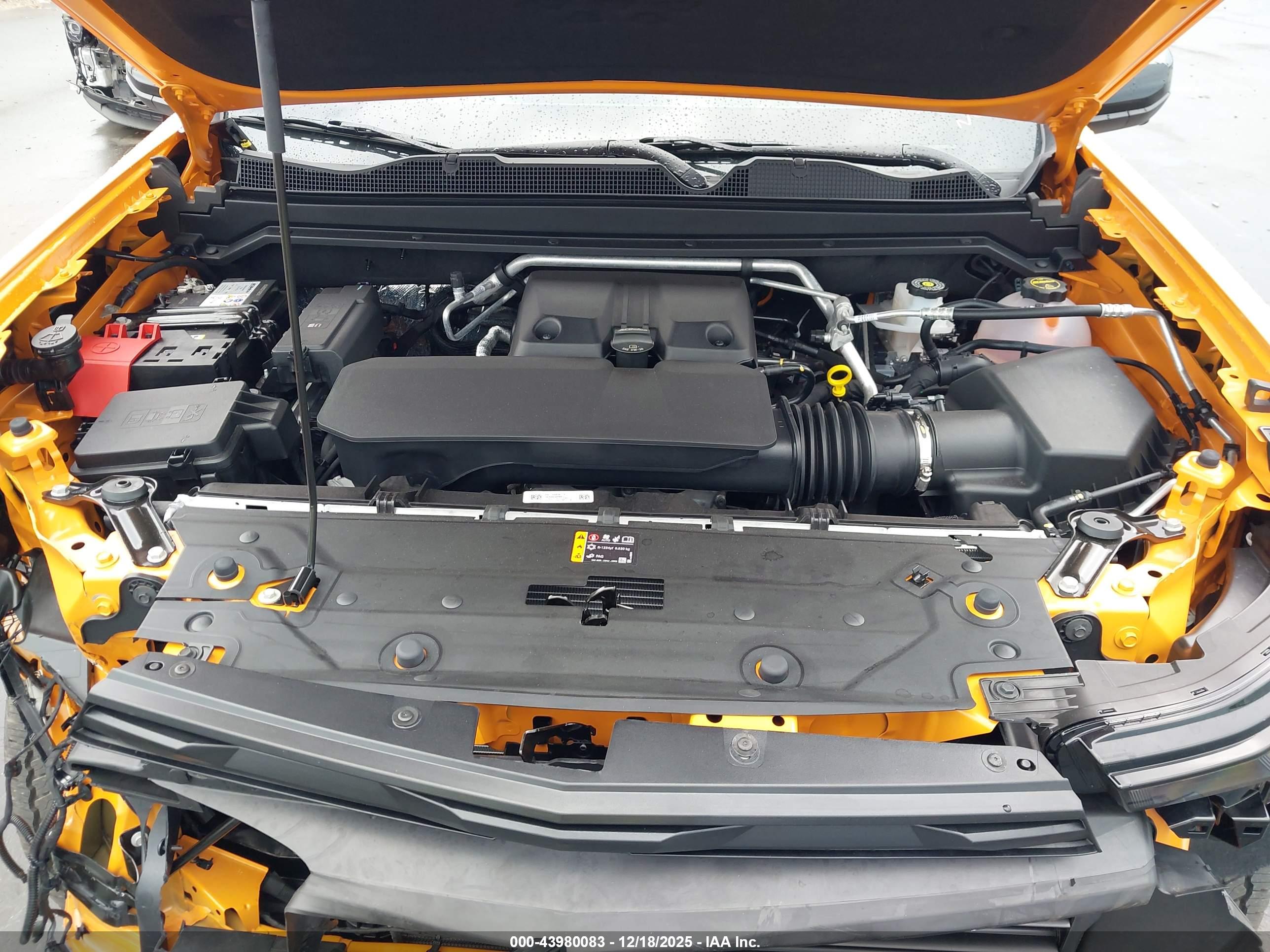 CHEVROLET COLORADO image 10