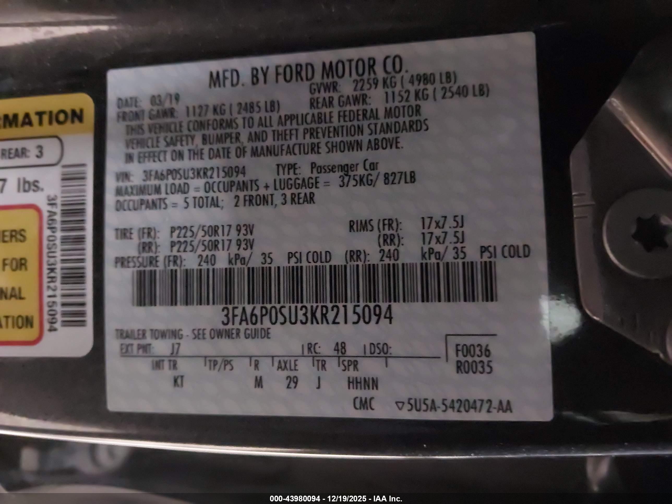 FORD FUSION image 9