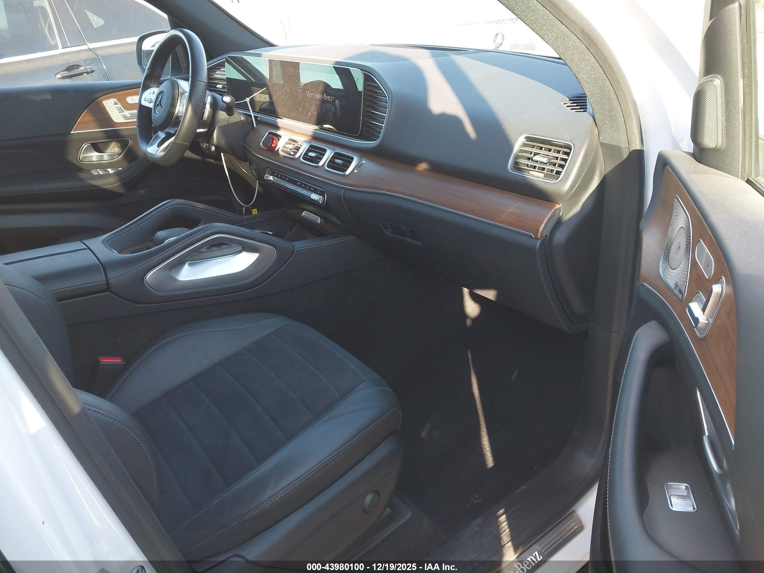 MERCEDES-BENZ GLE image 5