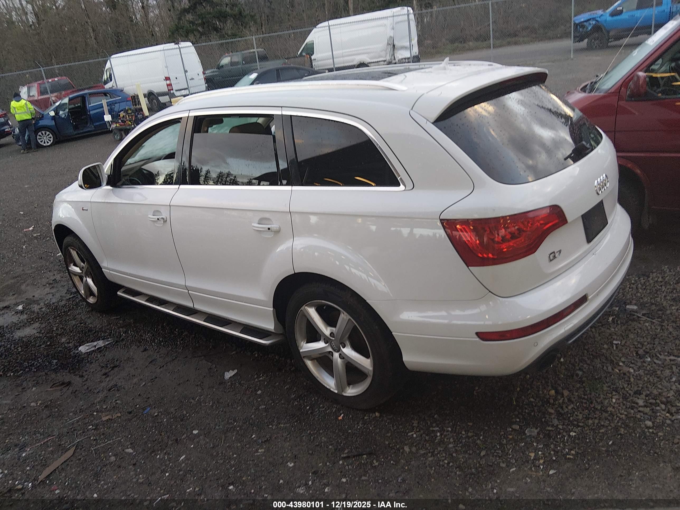 AUDI Q7 image 3
