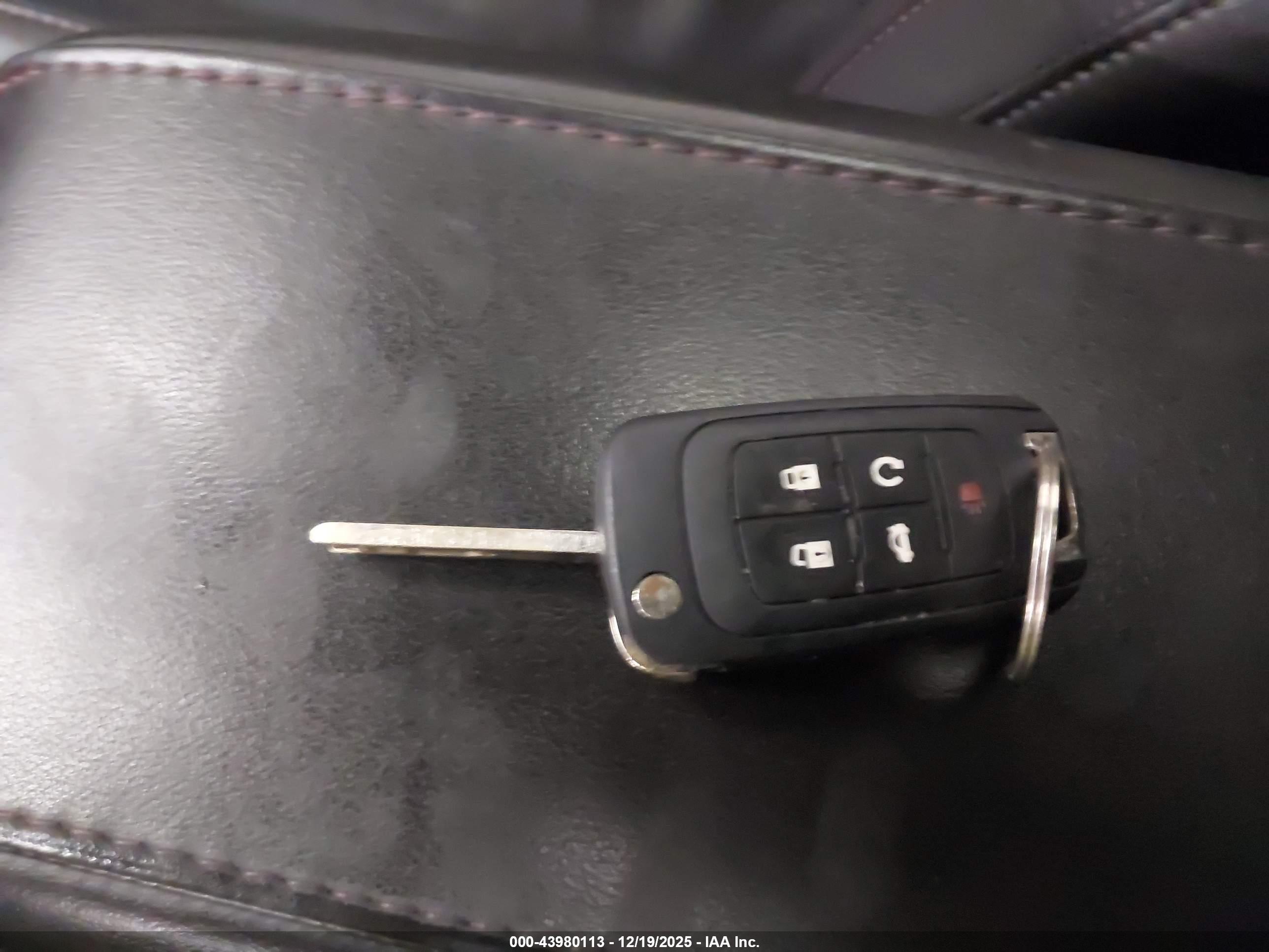 CHEVROLET EQUINOX image 11