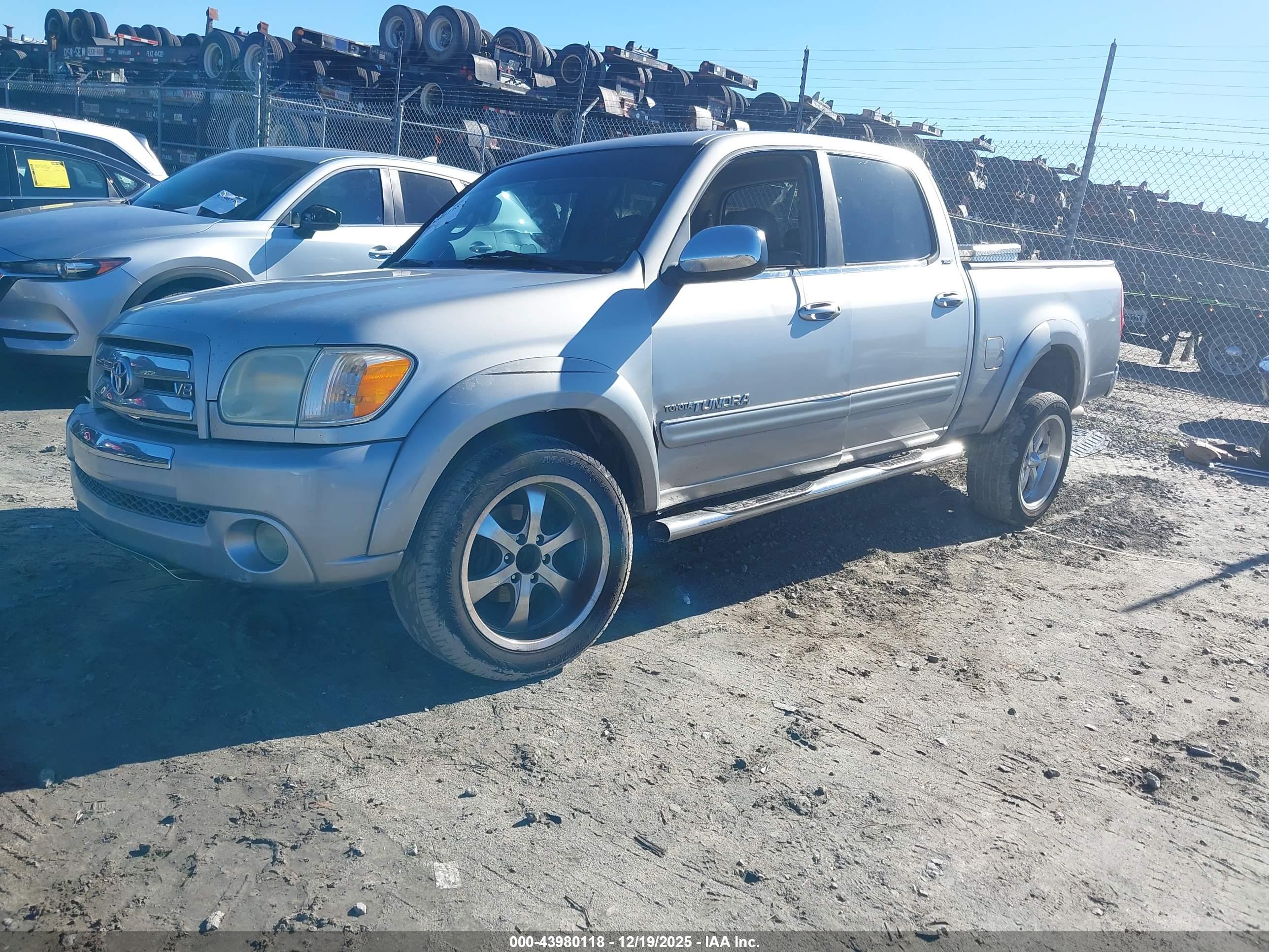 TOYOTA TUNDRA image 2