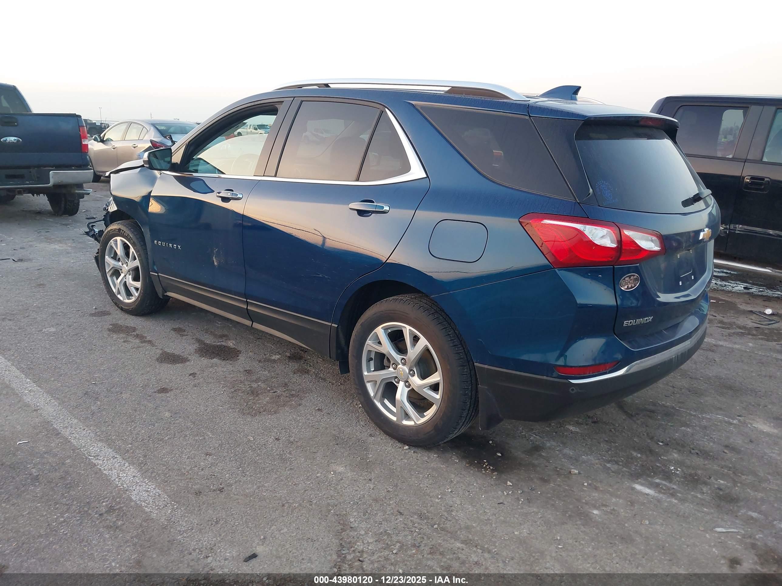 CHEVROLET EQUINOX image 3