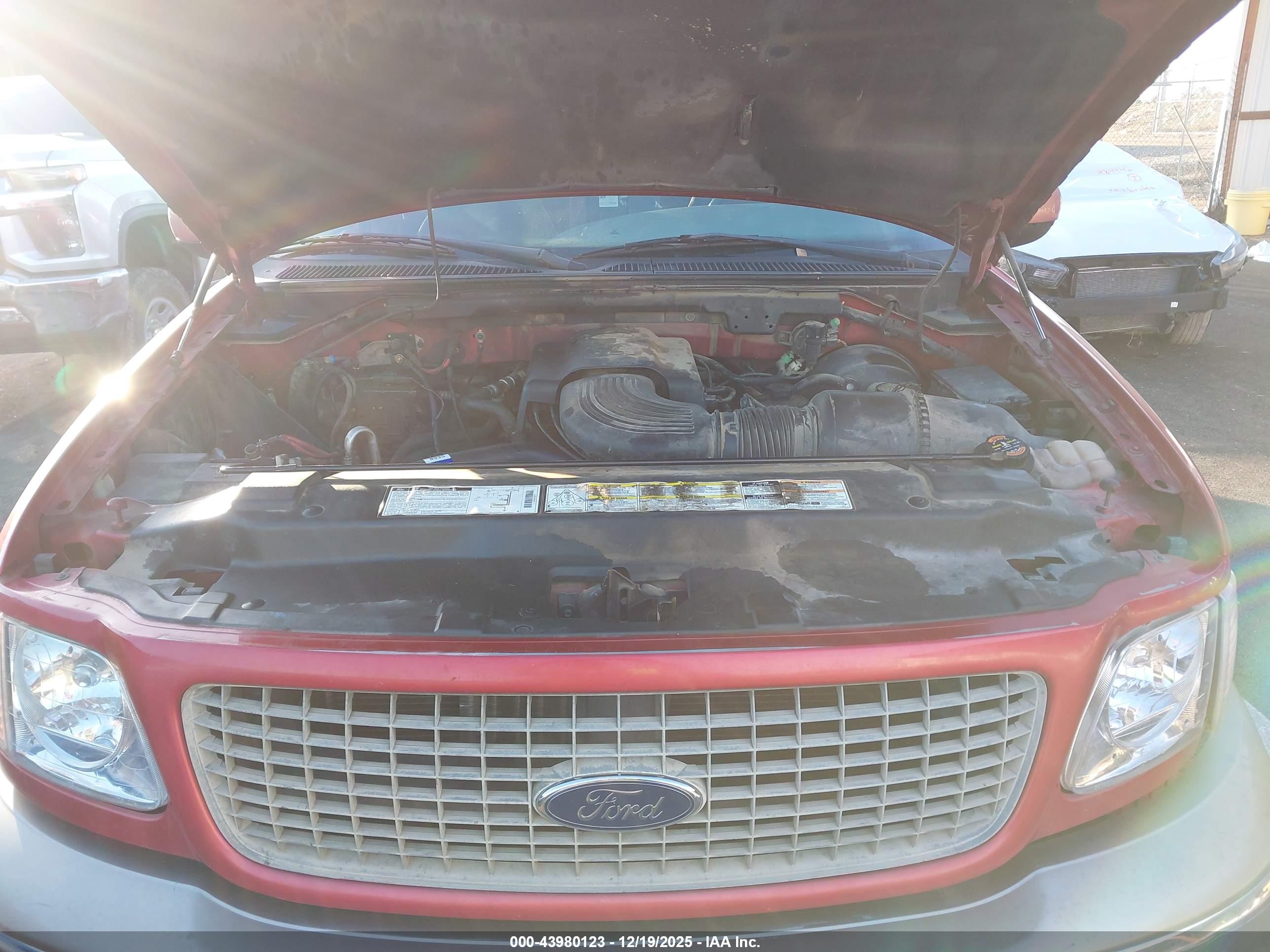 FORD EXPEDITION image 10