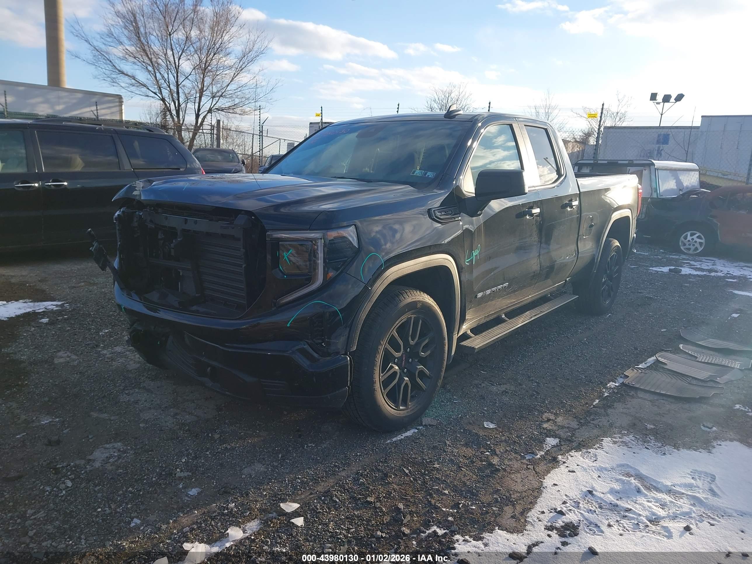 GMC SIERRA image 2