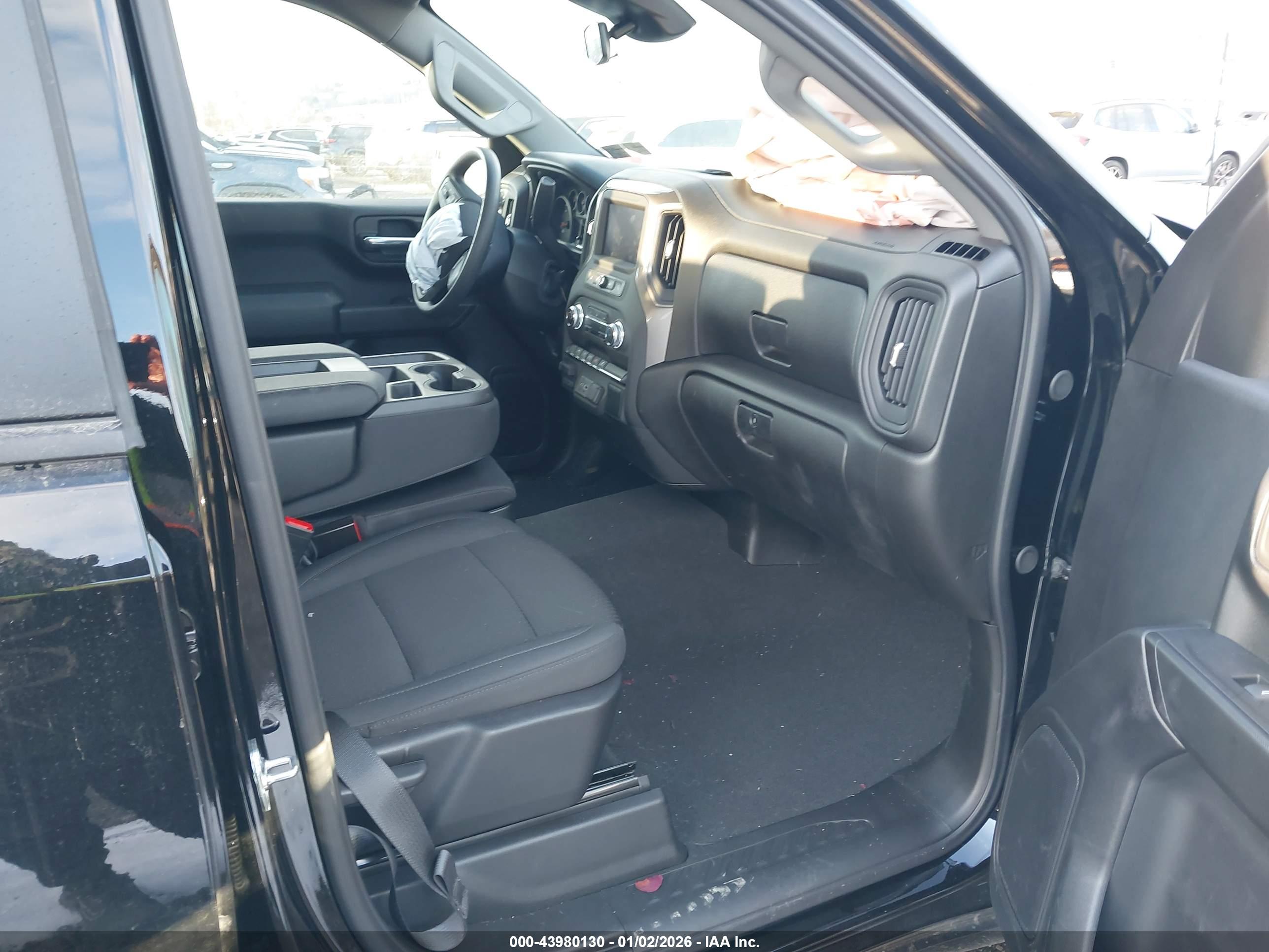 GMC SIERRA image 5
