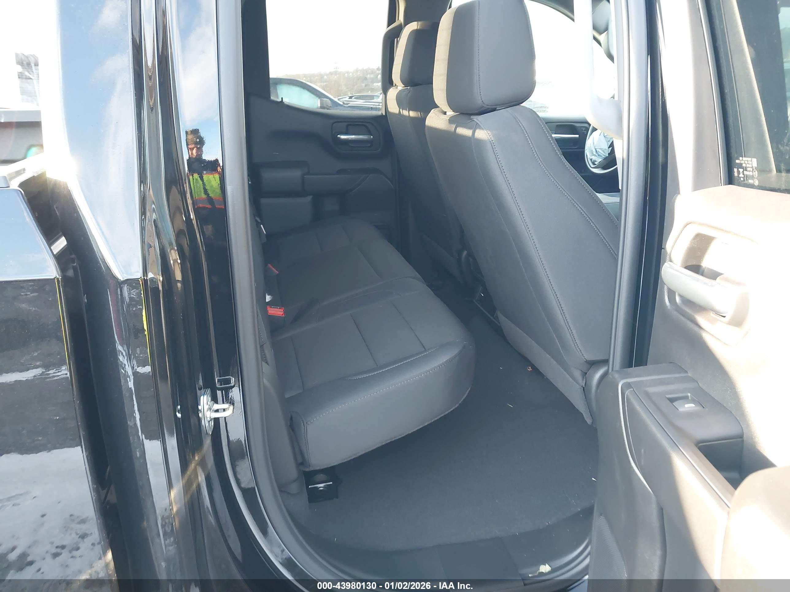 GMC SIERRA image 8