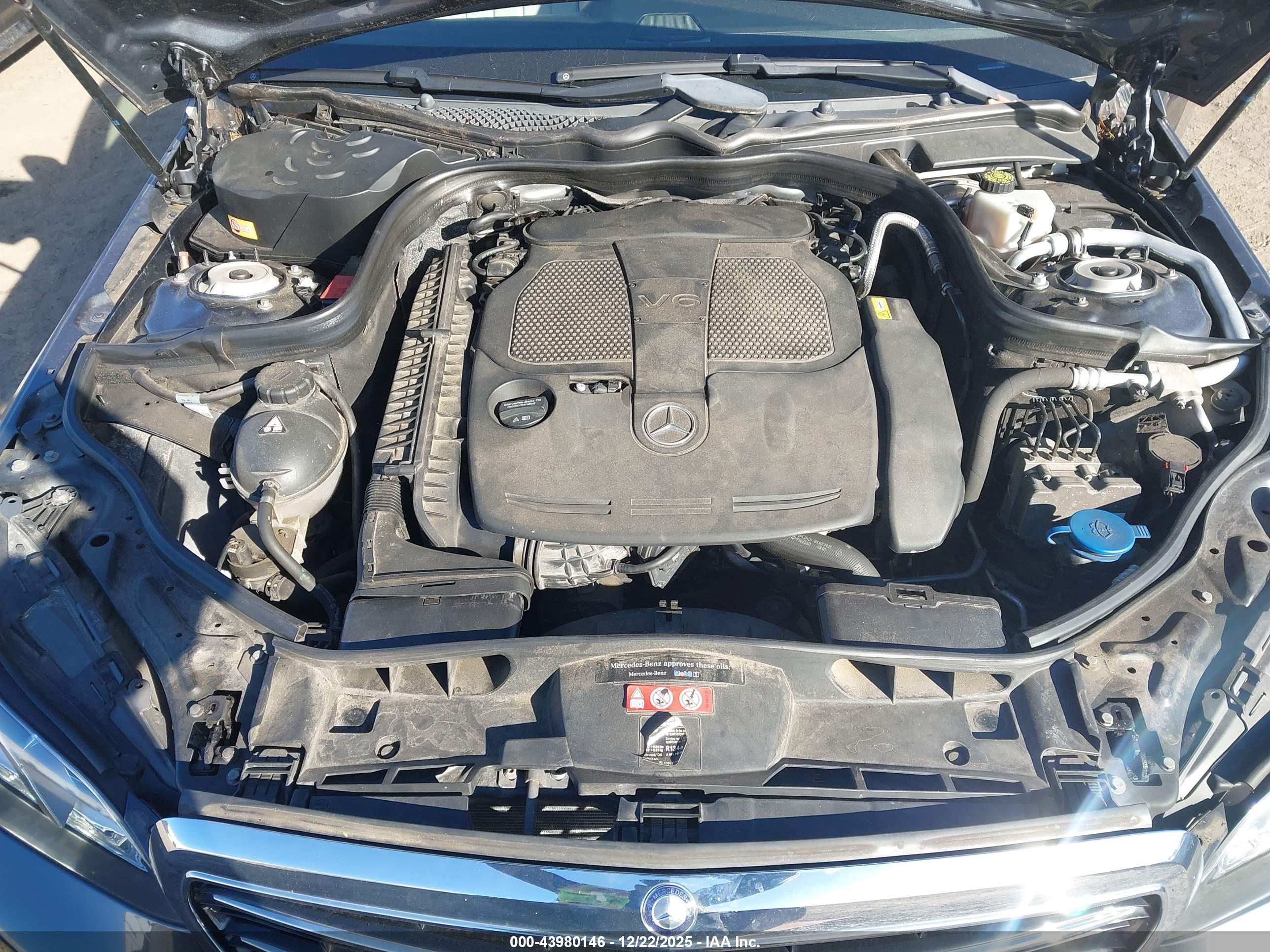 MERCEDES-BENZ E image 10