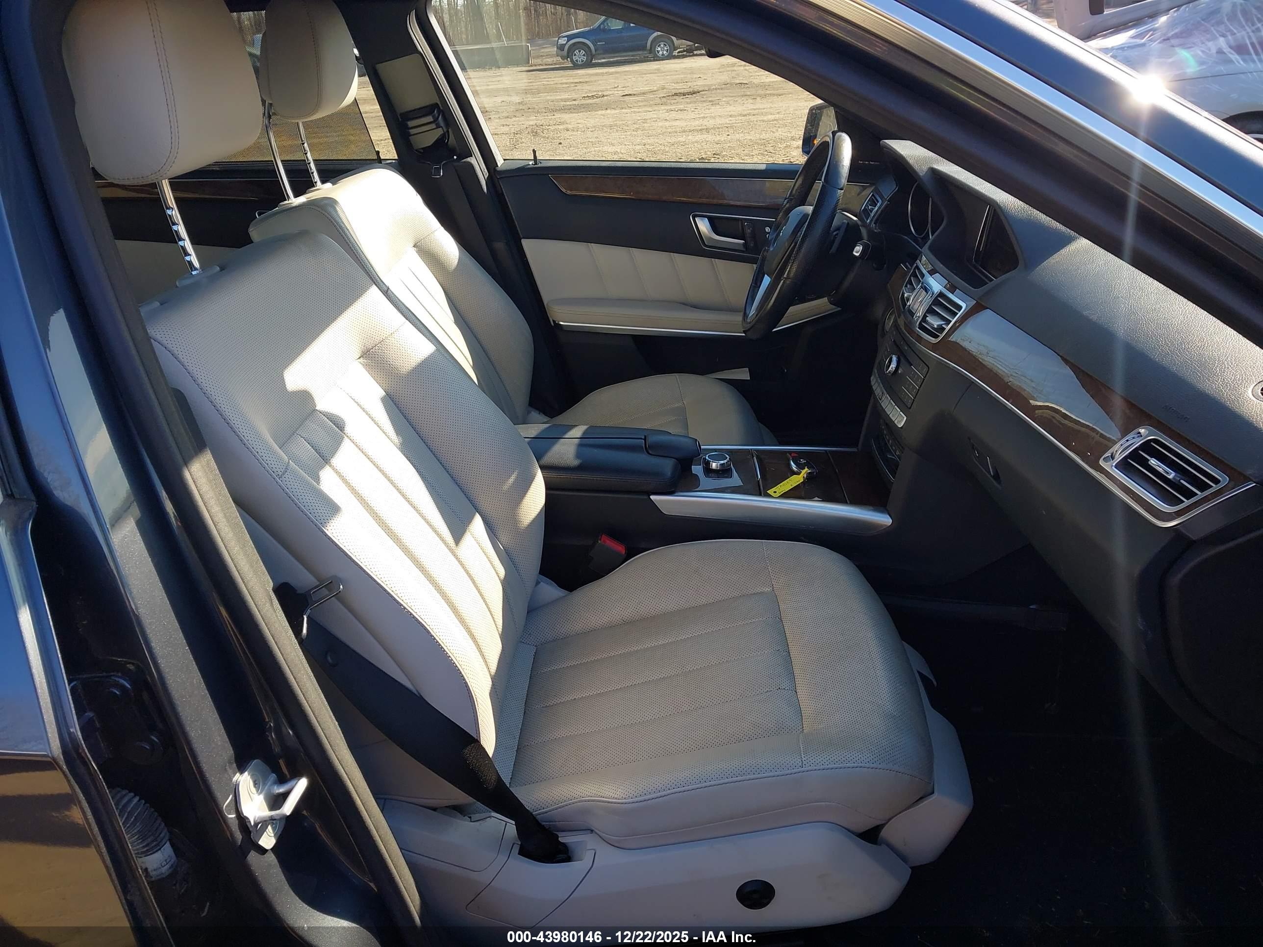 MERCEDES-BENZ E image 5