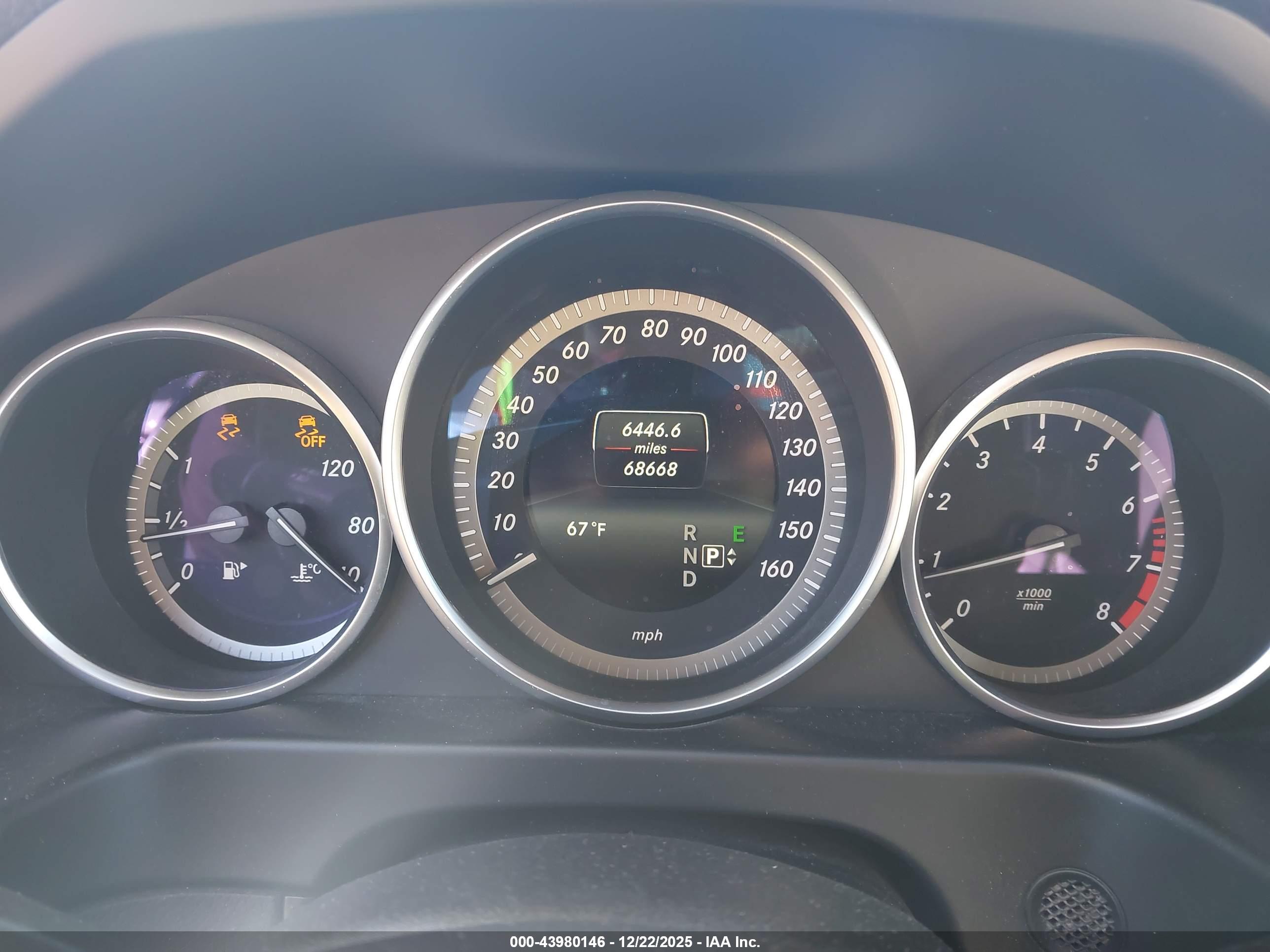 MERCEDES-BENZ E image 7