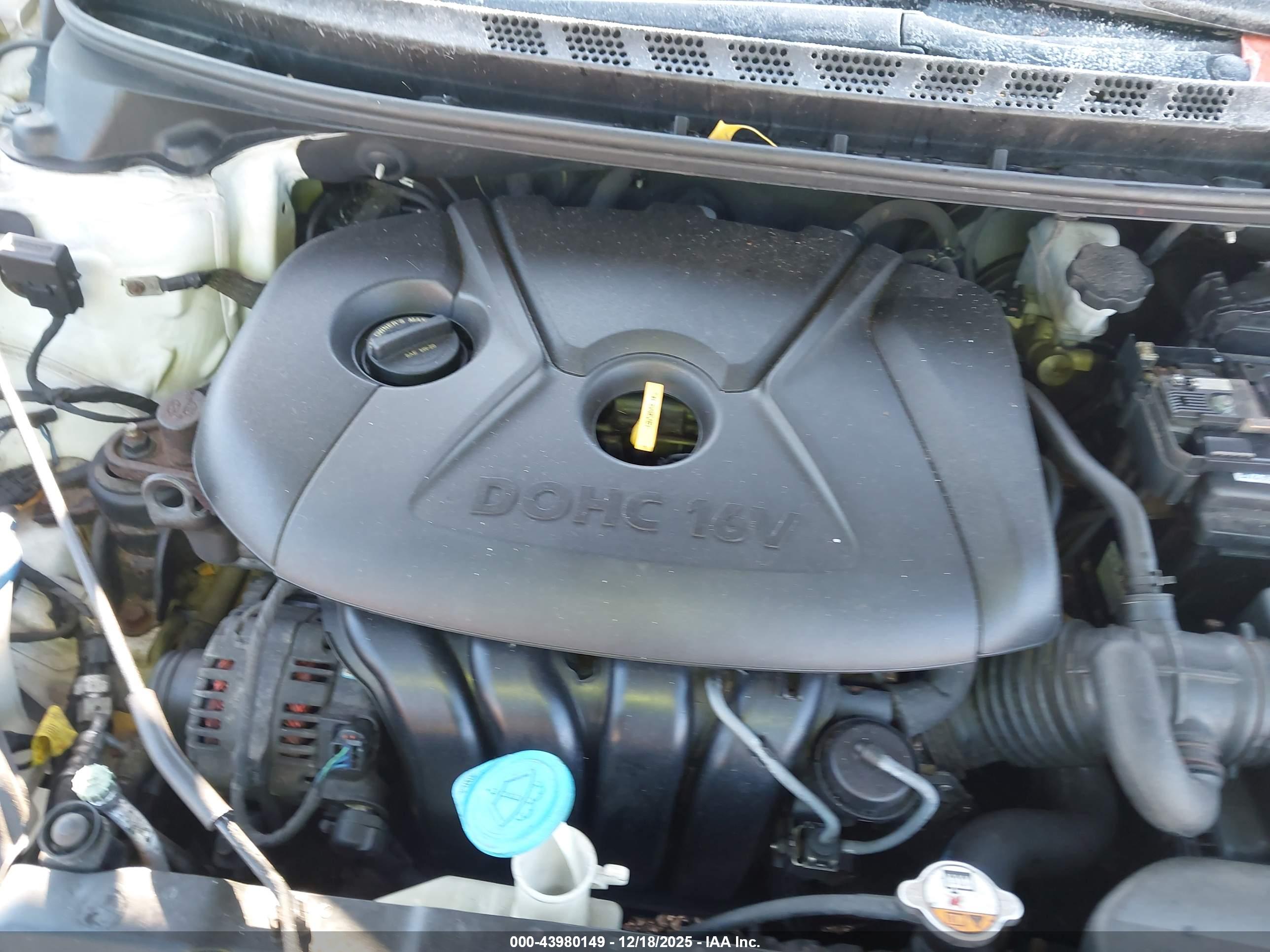 HYUNDAI ELANTRA image 10