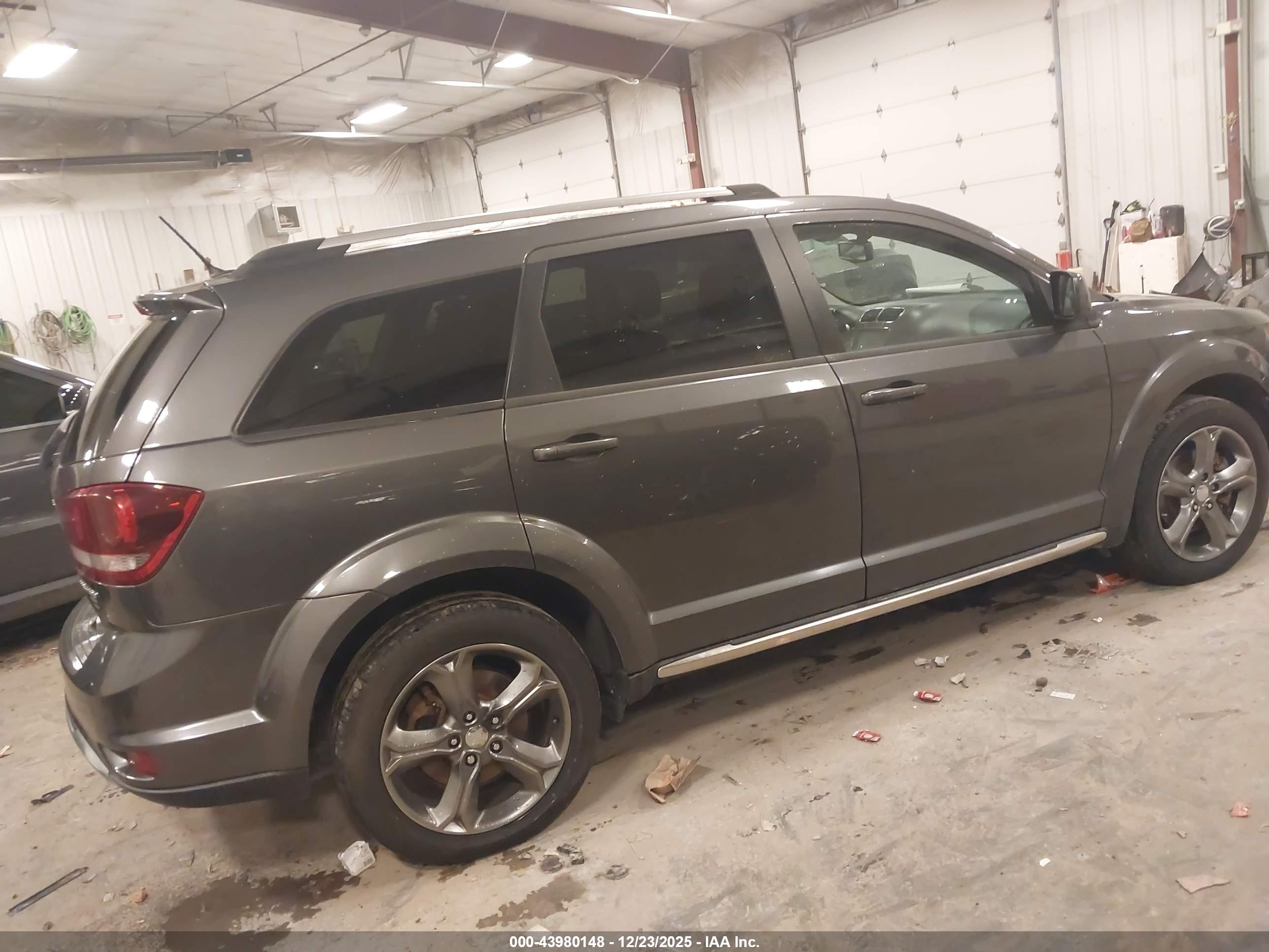 DODGE JOURNEY image 4
