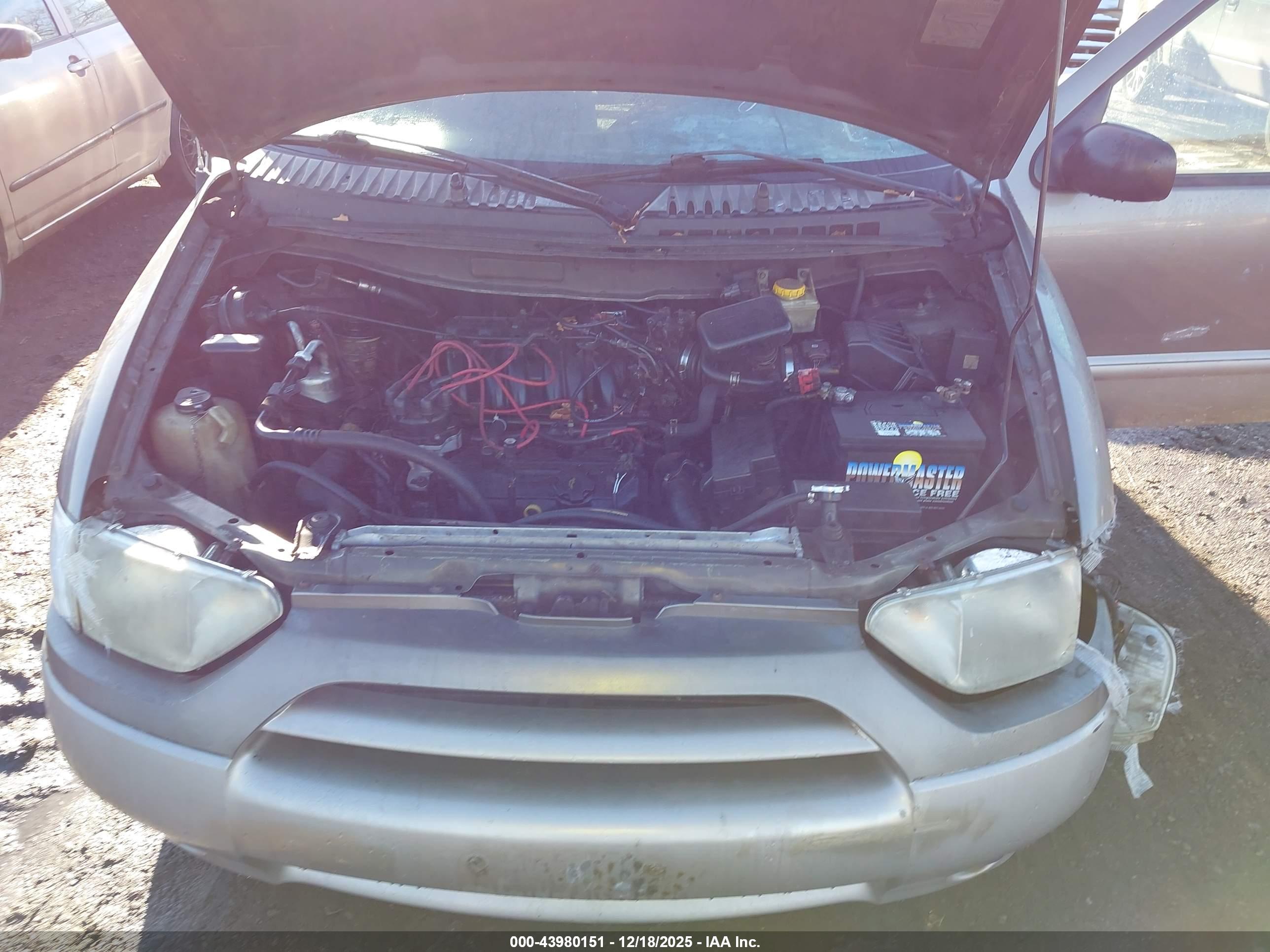 NISSAN QUEST image 10