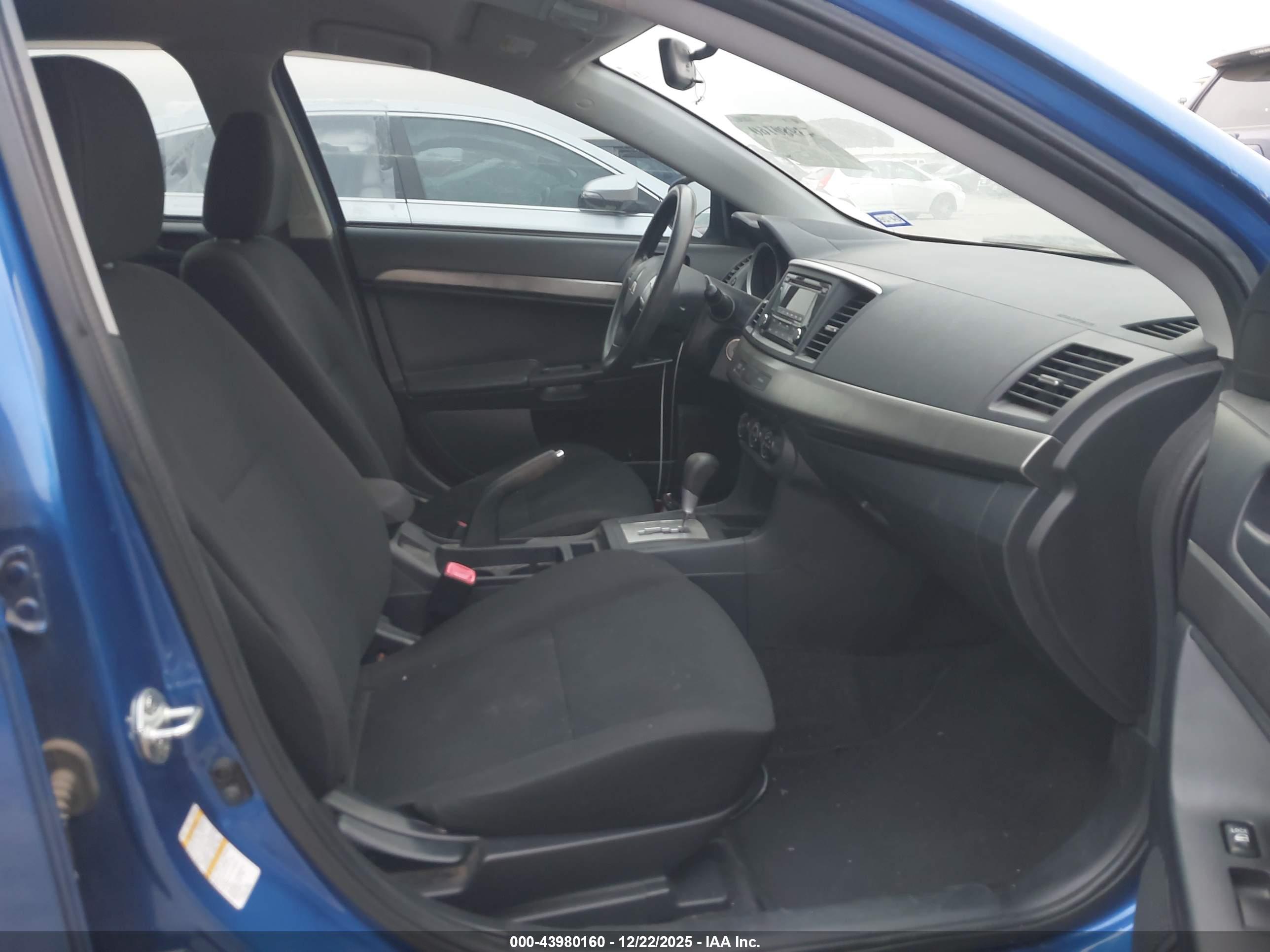 MITSUBISHI LANCER image 5