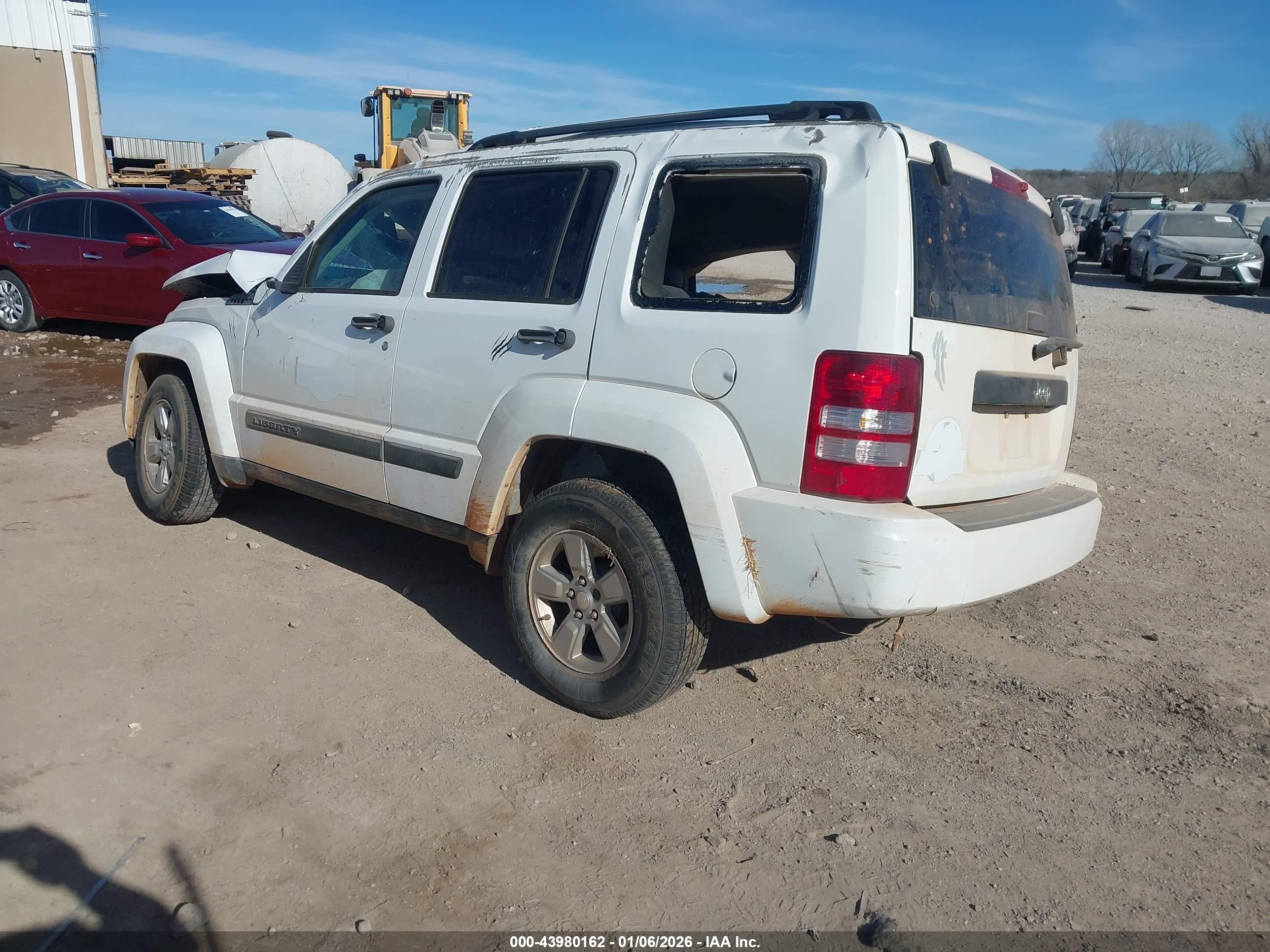 JEEP LIBERTY image 3