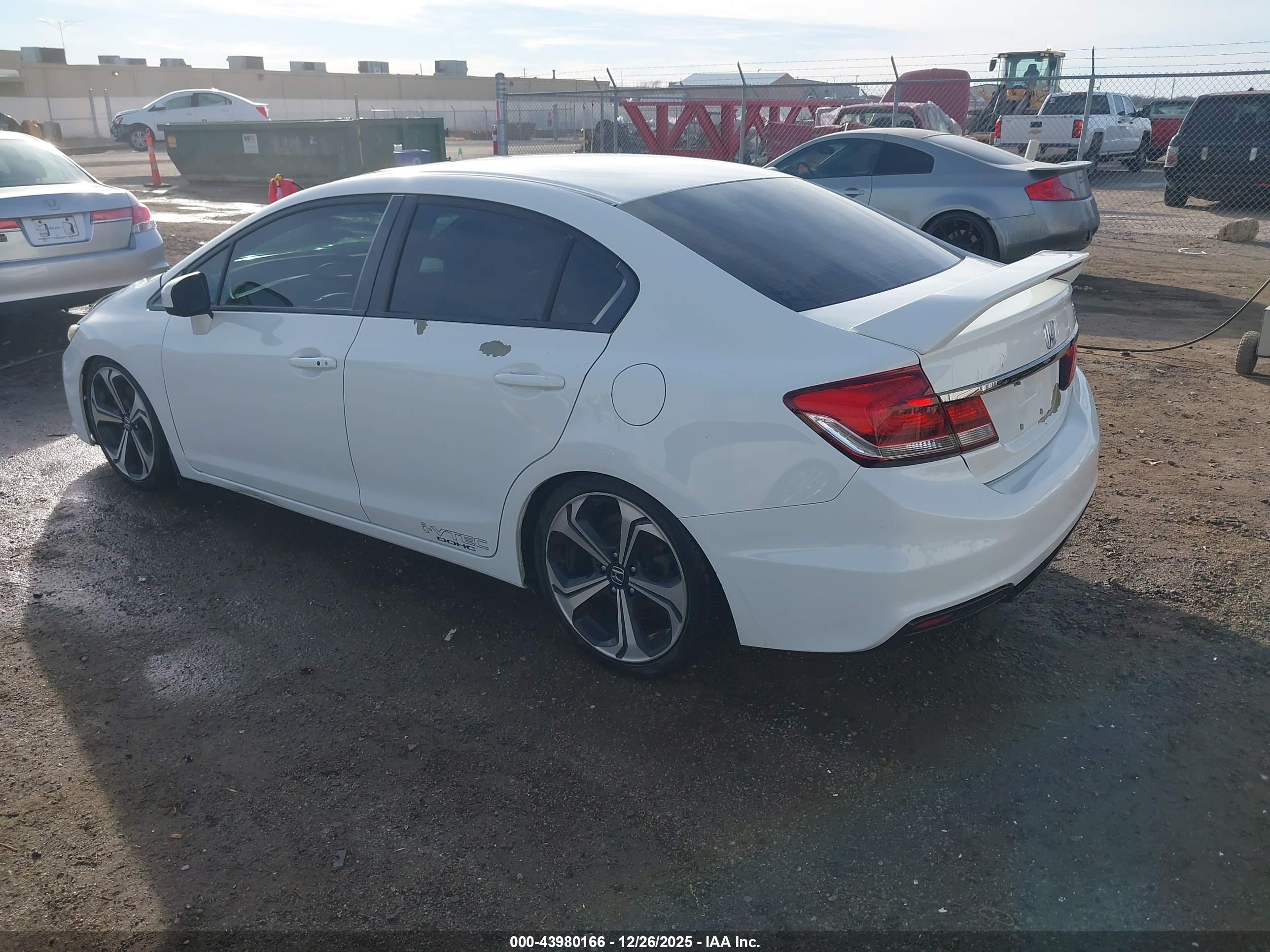 HONDA CIVIC image 3