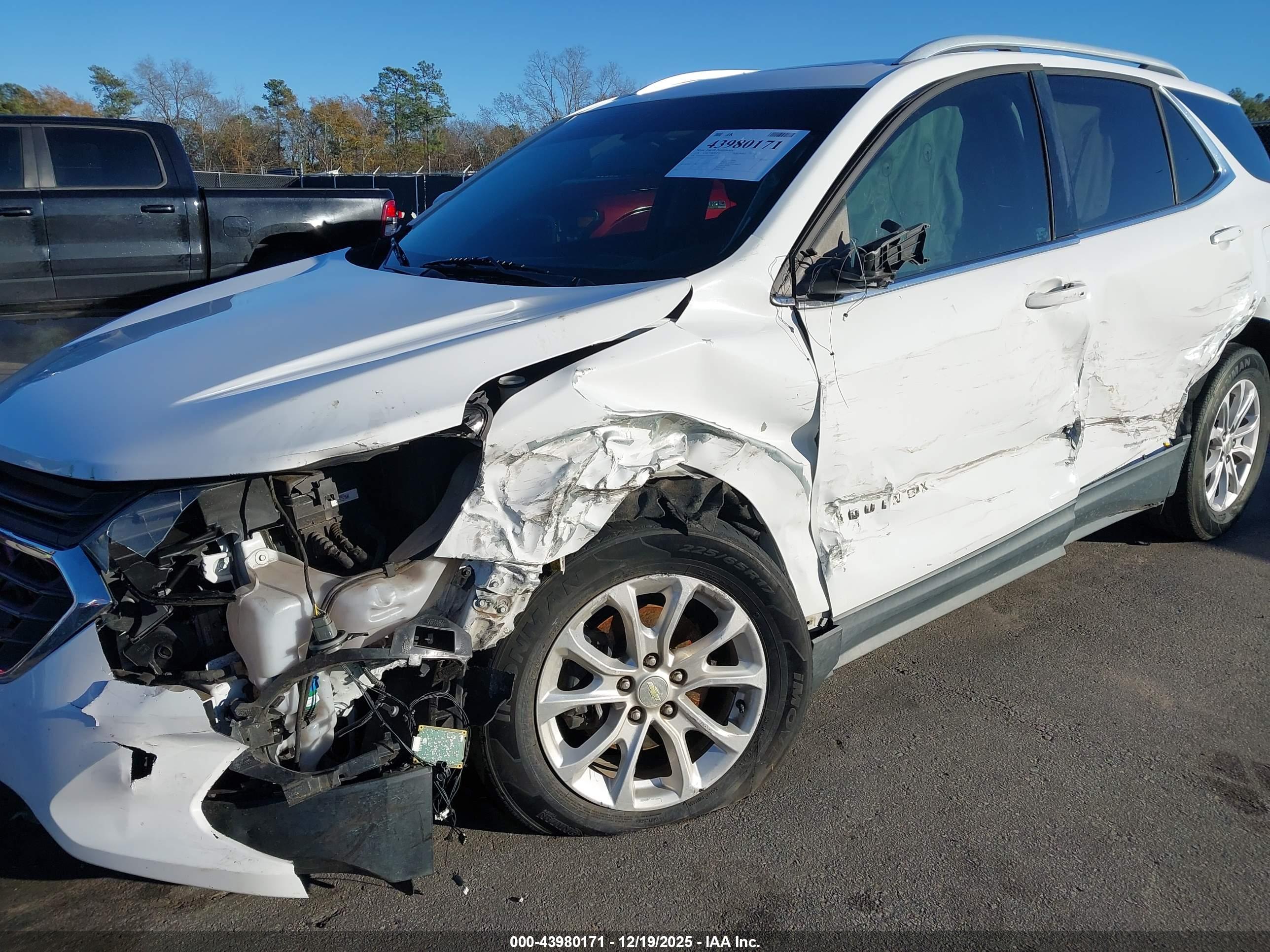 CHEVROLET EQUINOX image 6