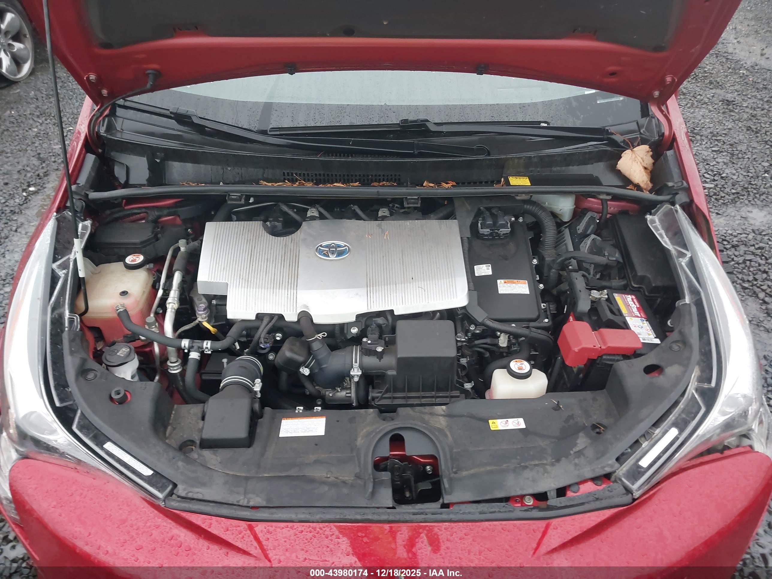 TOYOTA PRIUS image 10