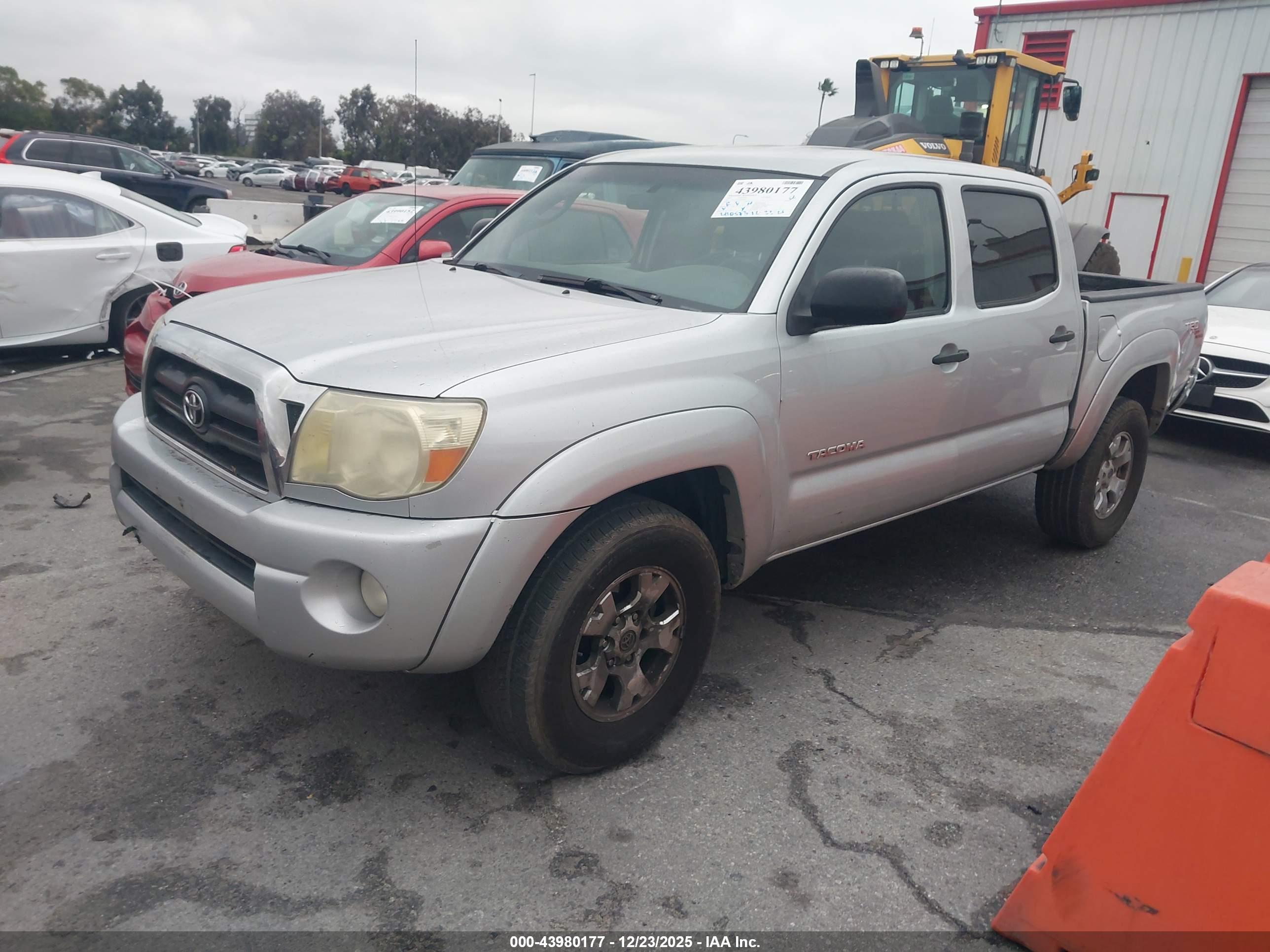TOYOTA TACOMA image 2