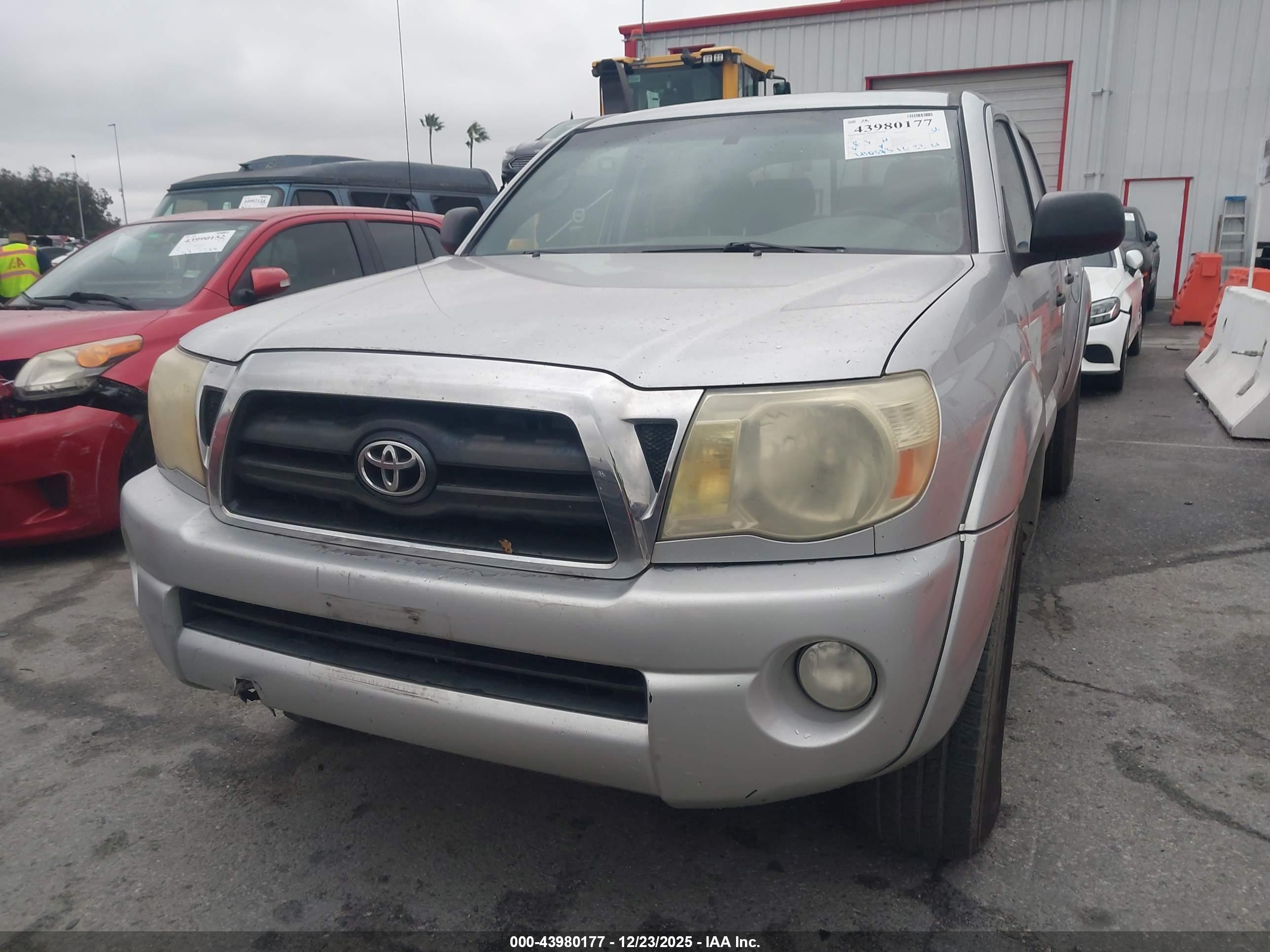 TOYOTA TACOMA image 6