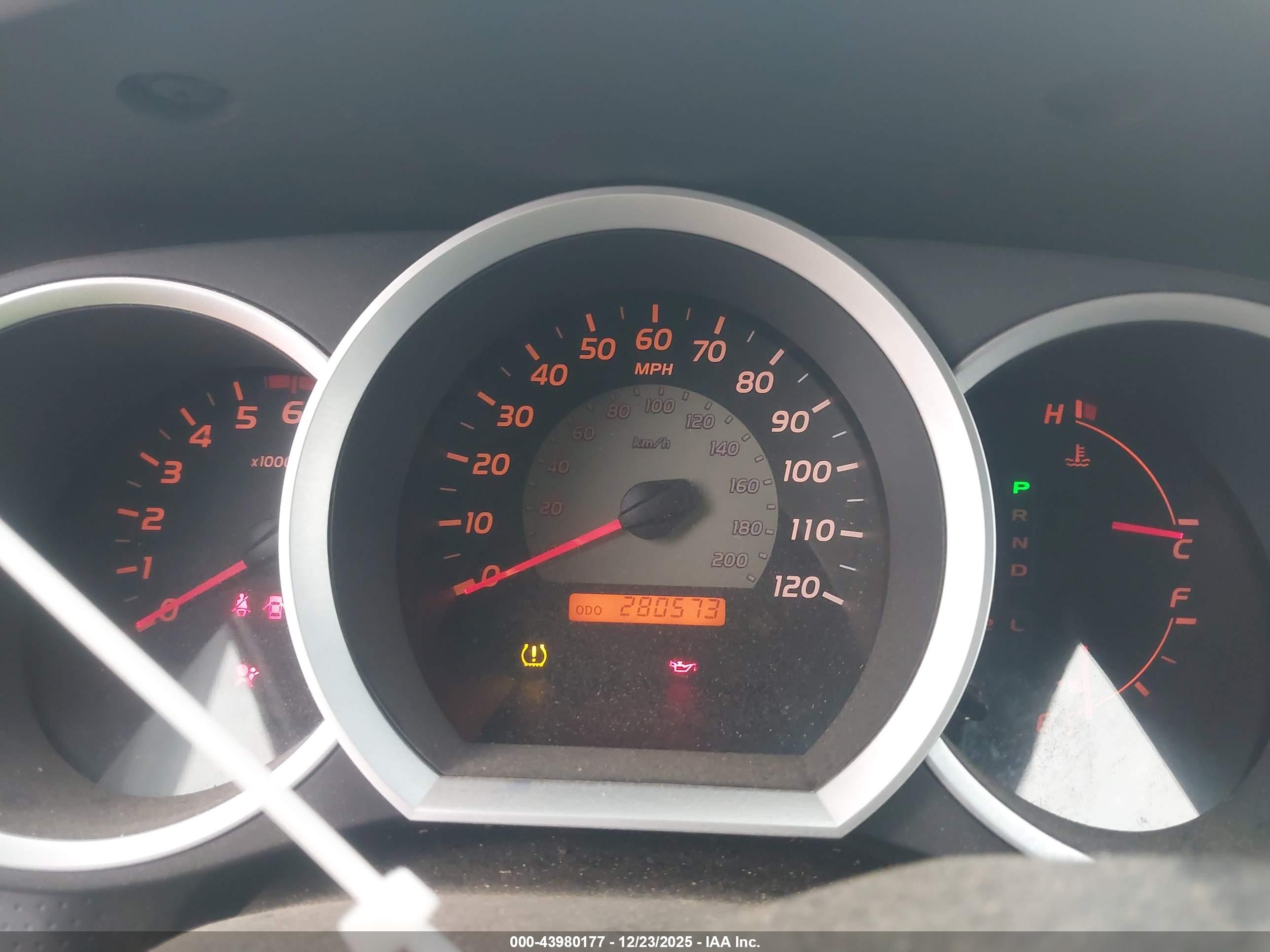 TOYOTA TACOMA image 7