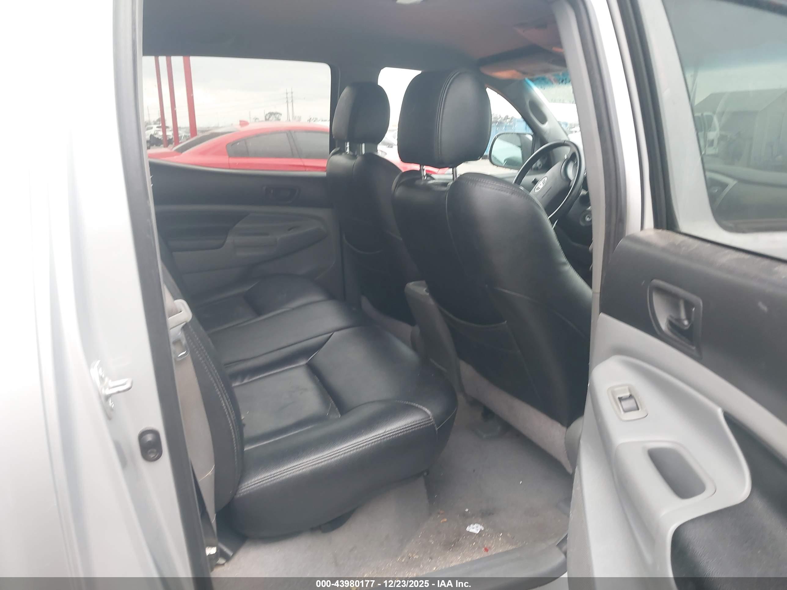 TOYOTA TACOMA image 8