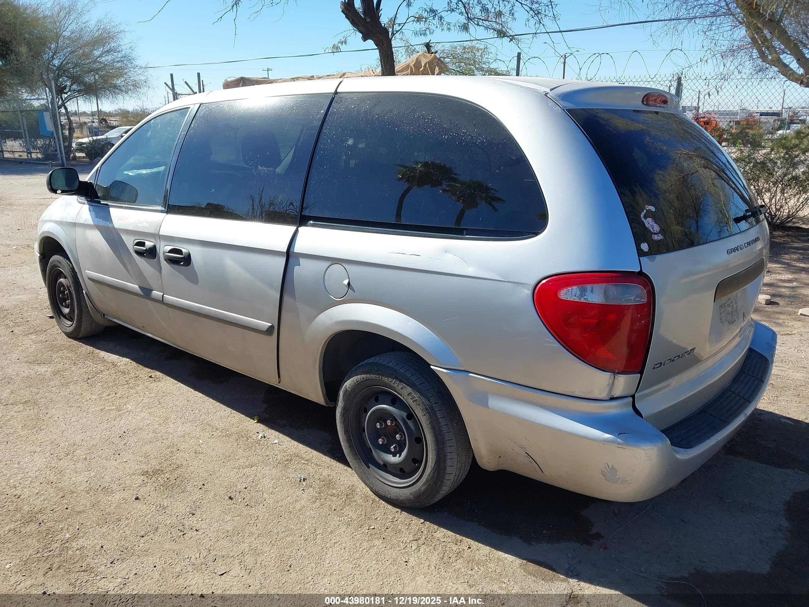 DODGE GRAND image 3